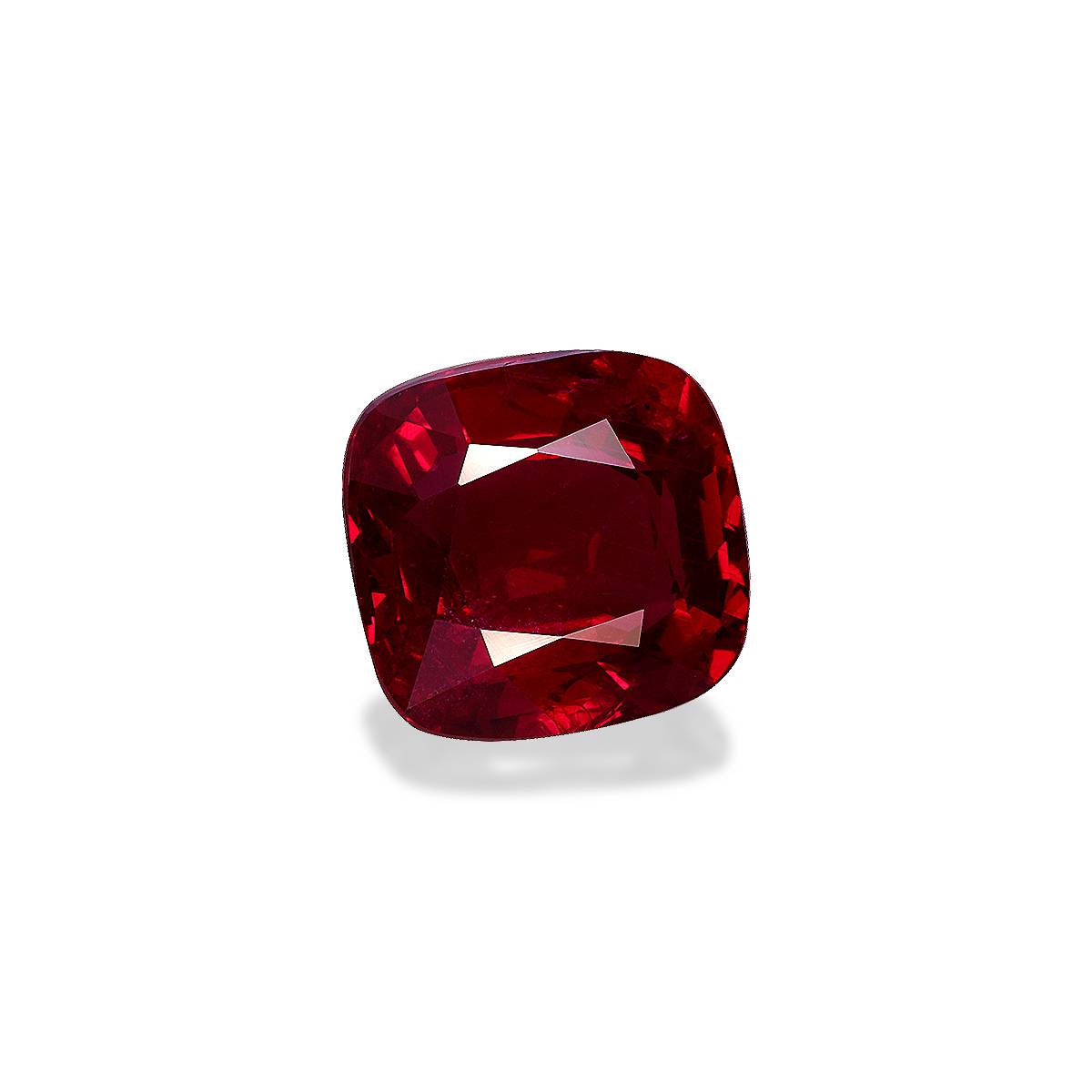 Pigeons Blood red mozambique ruby, 5.03ct cushion cut — view 3