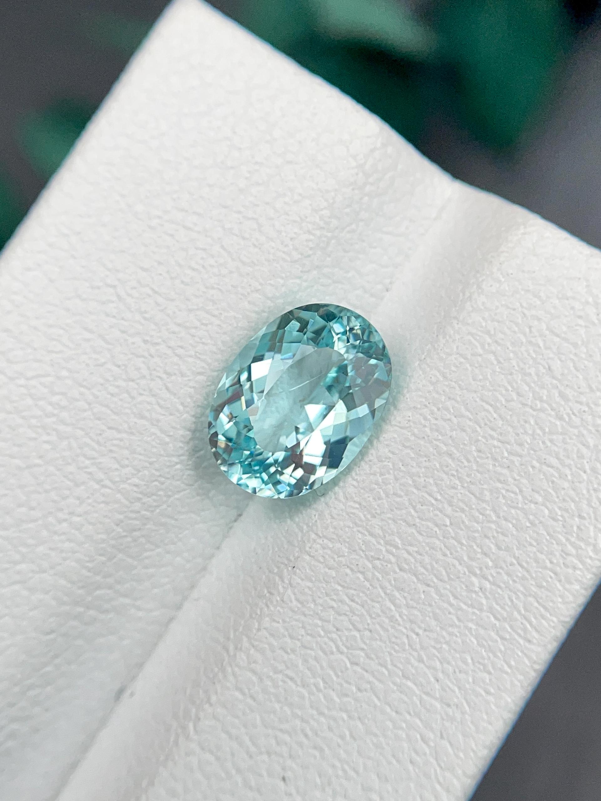 Neon blue paraiba tourmaline, 2.3ct oval cut — view 5