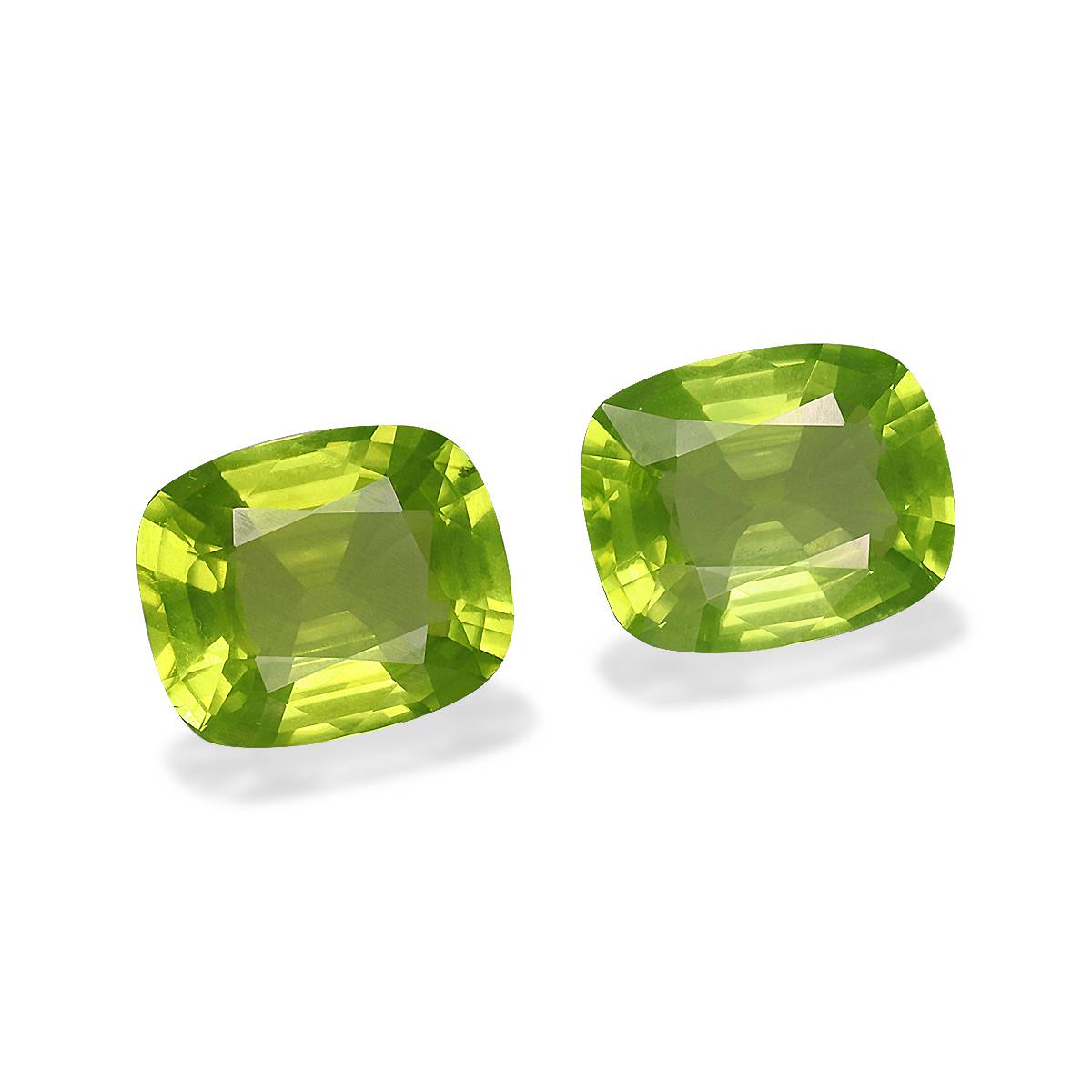 lime green peridot, 6.17ct cushion cut — view 3