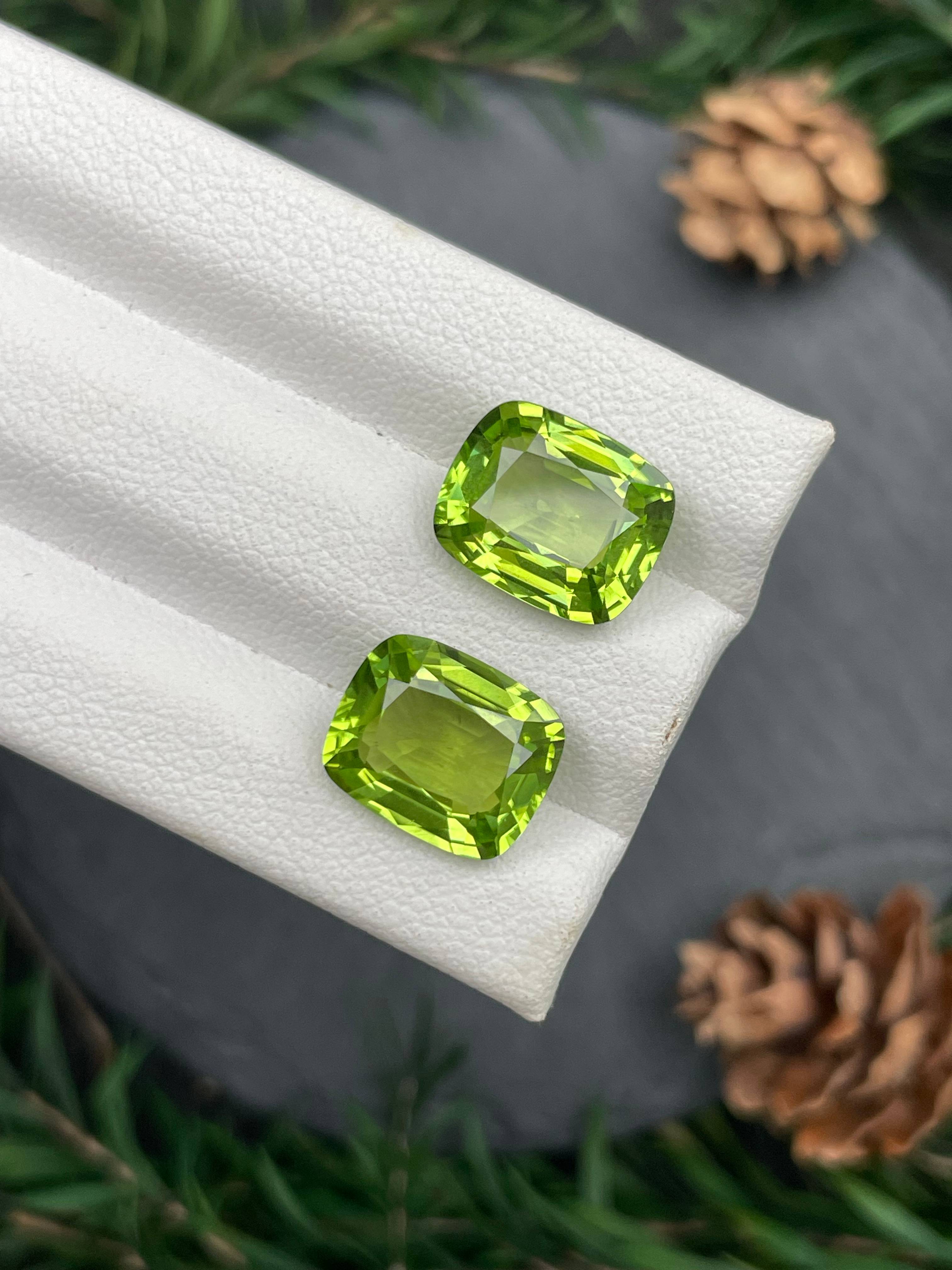 lime green peridot, 8.47ct cushion cut — view 6