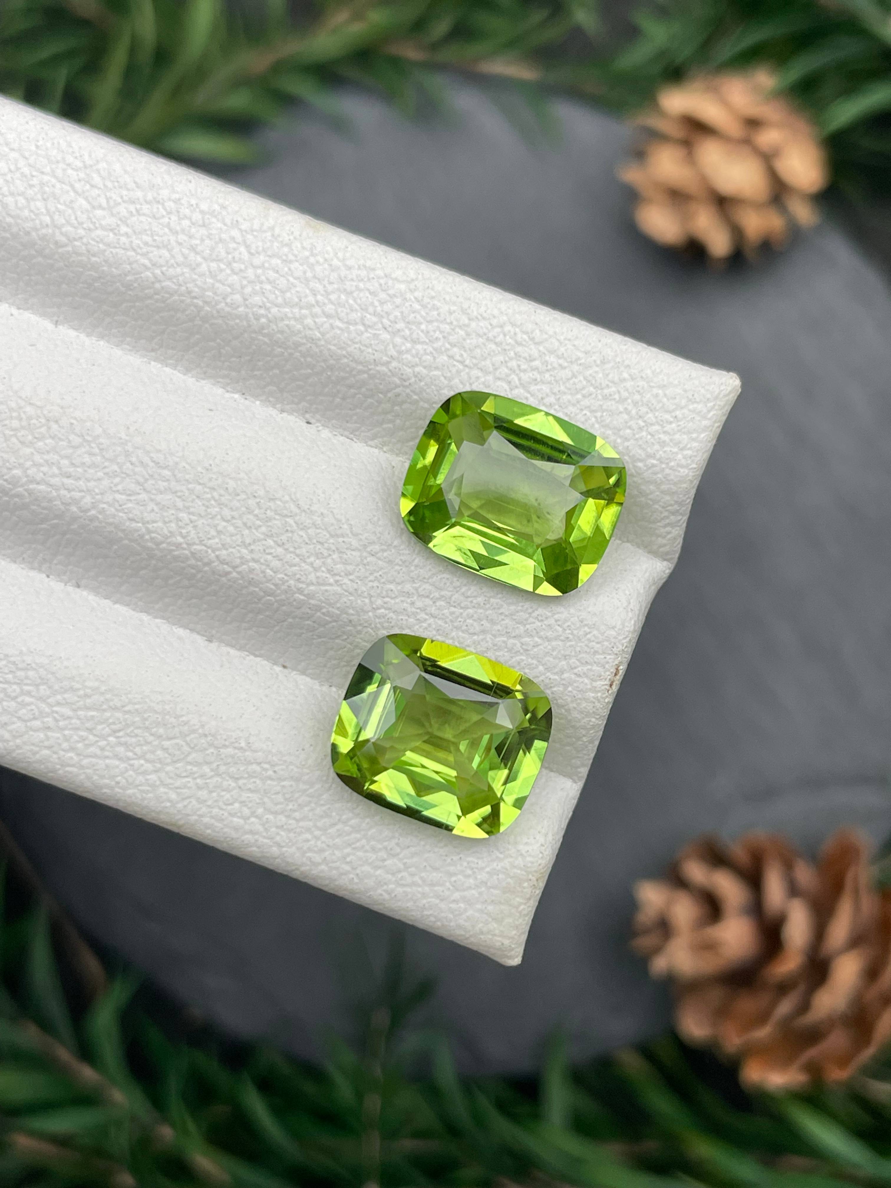 lime green peridot, 7.07ct cushion cut — view 6