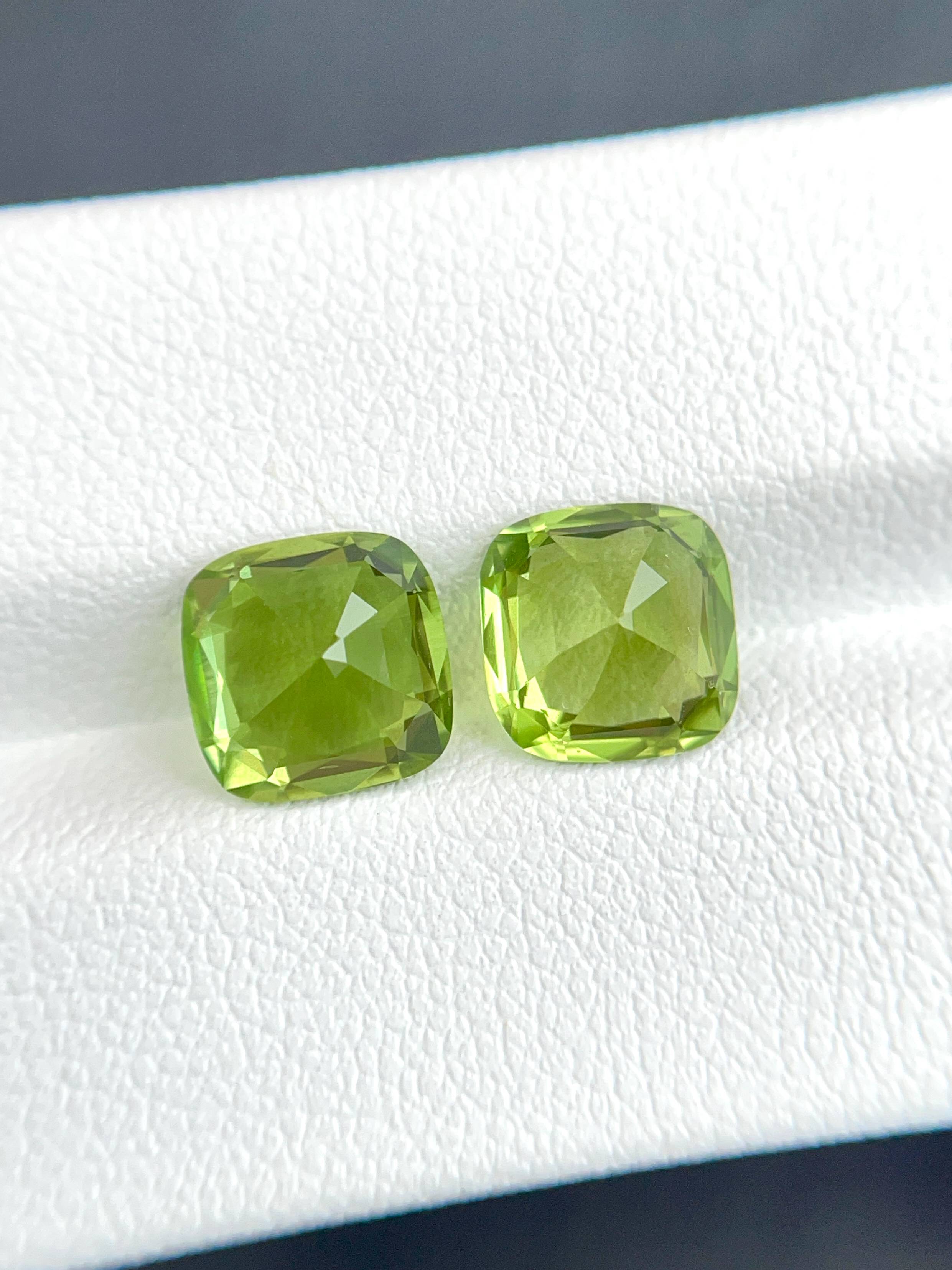 lime green peridot, 5.2ct cushion cut — view 6