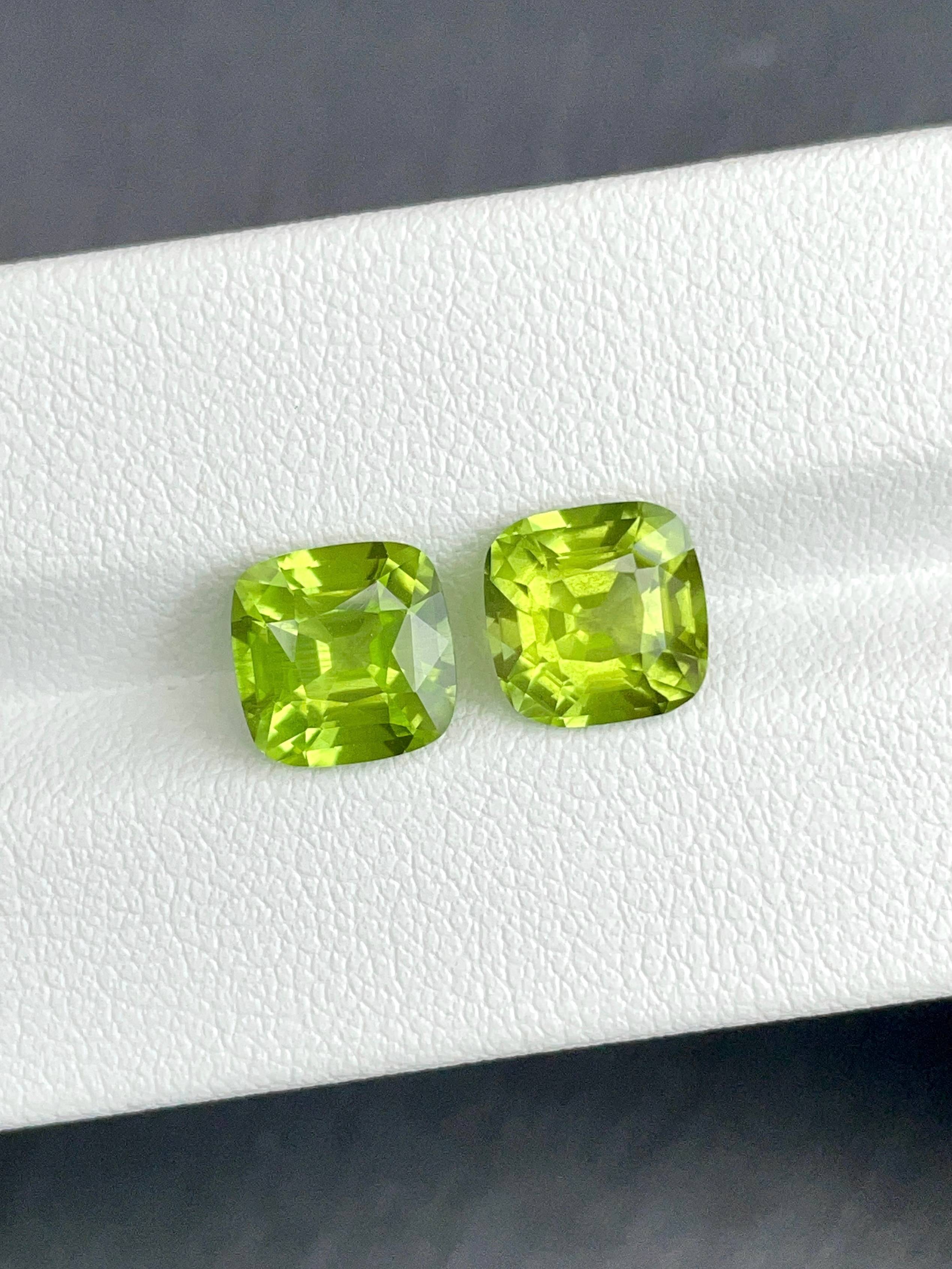 lime green peridot, 5.2ct cushion cut — view 7