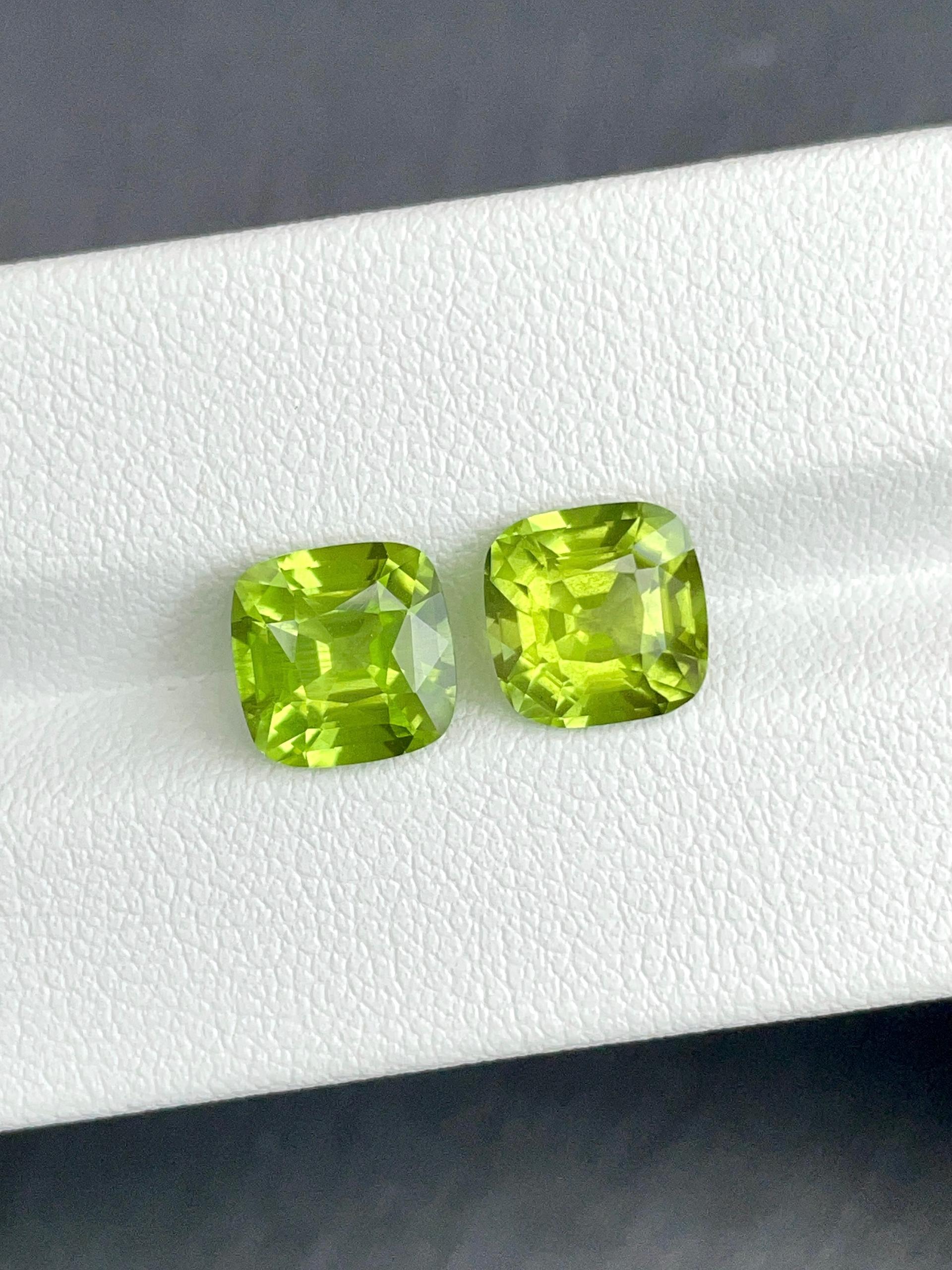 lime green peridot, 5.2ct cushion cut — view 7