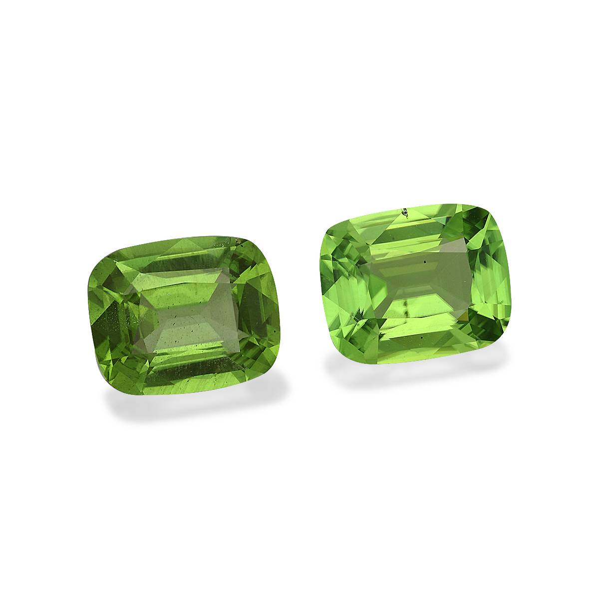 green peridot, 7.07ct cushion cut — view 3