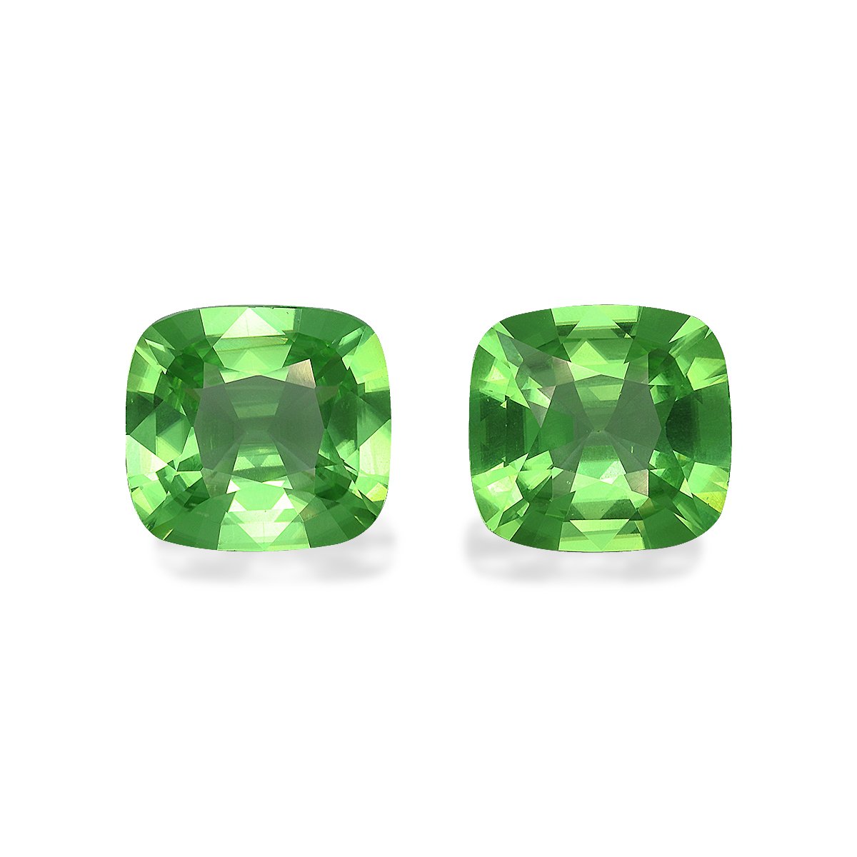green peridot, 15.87ct cushion cut — main view