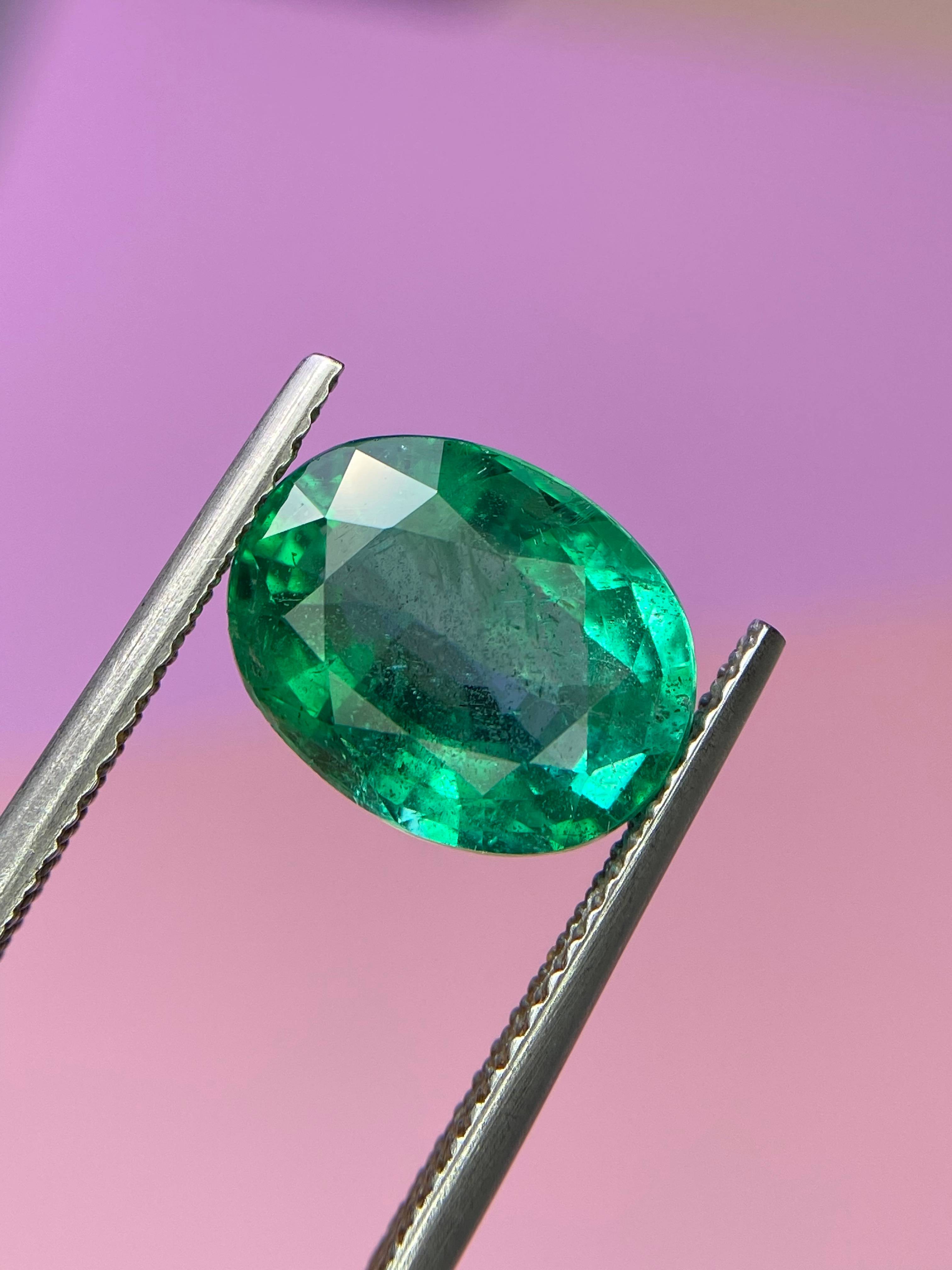 green zambian emerald, 4.54ct oval cut — view 5