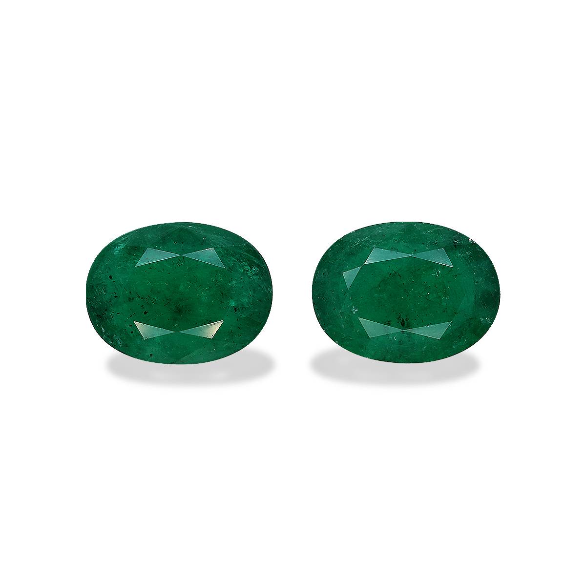 green zambian emerald, 13.52ct oval cut — main view