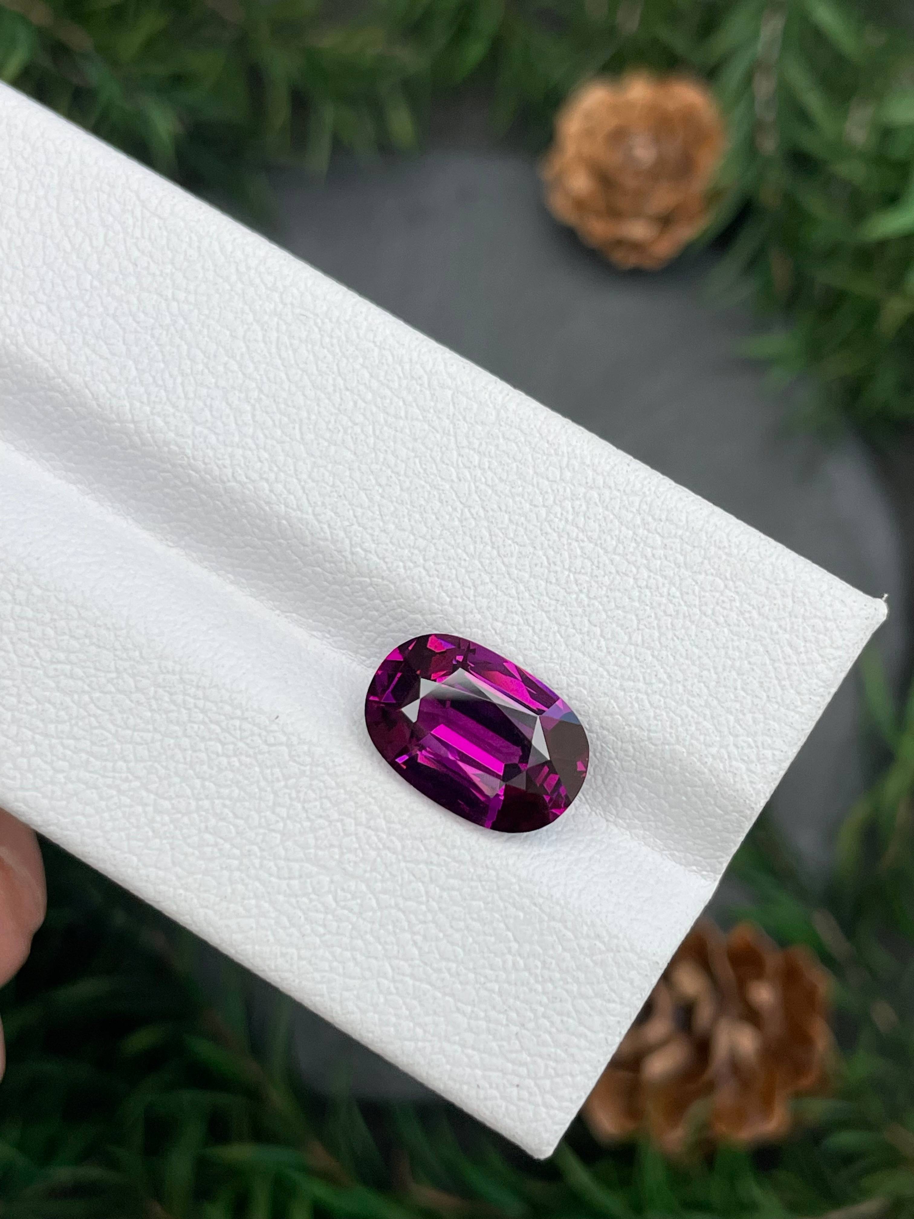purple umbalite garnet, 4.2ct oval cut — view 5