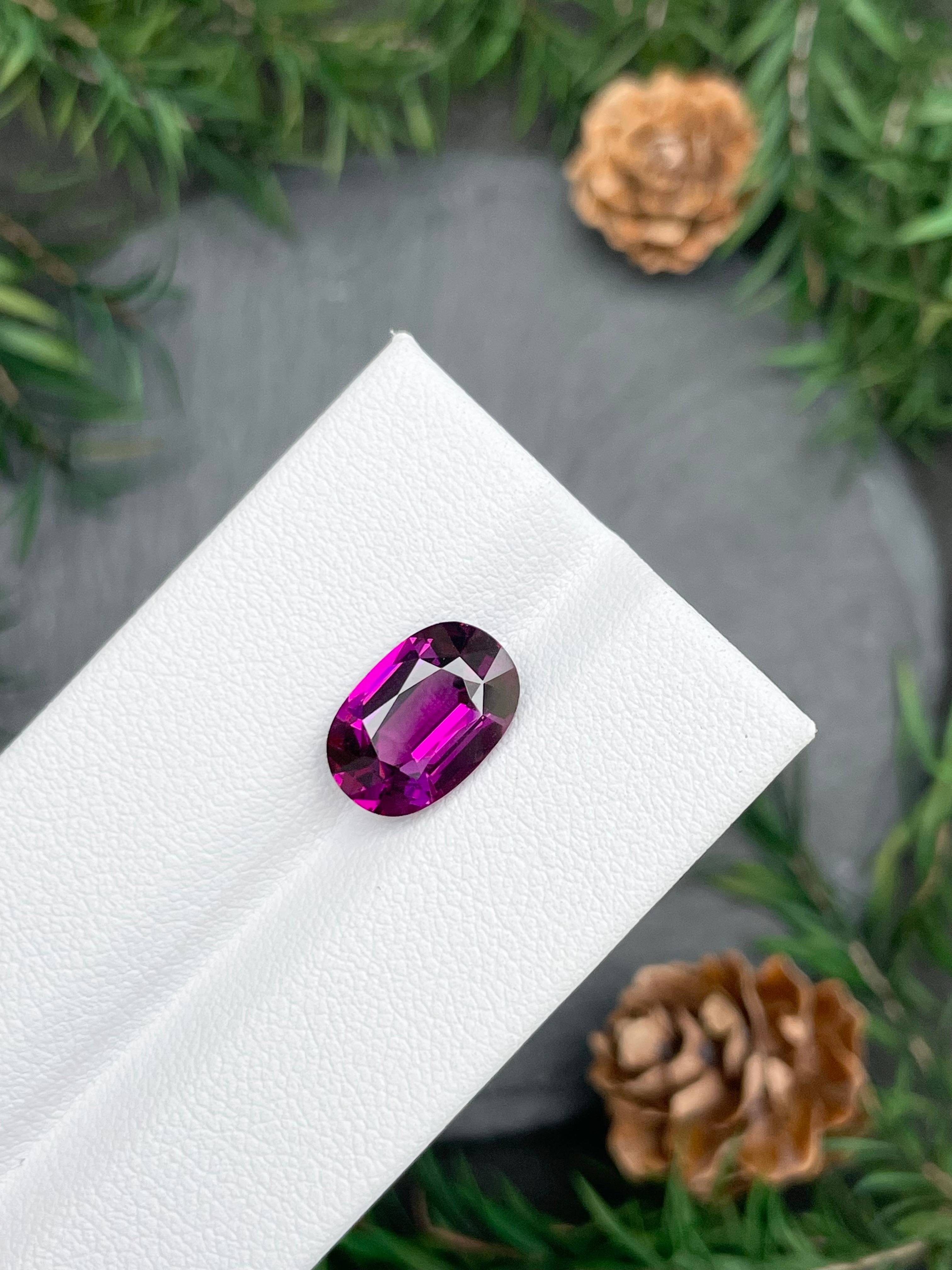 purple umbalite garnet, 4.2ct oval cut — view 6