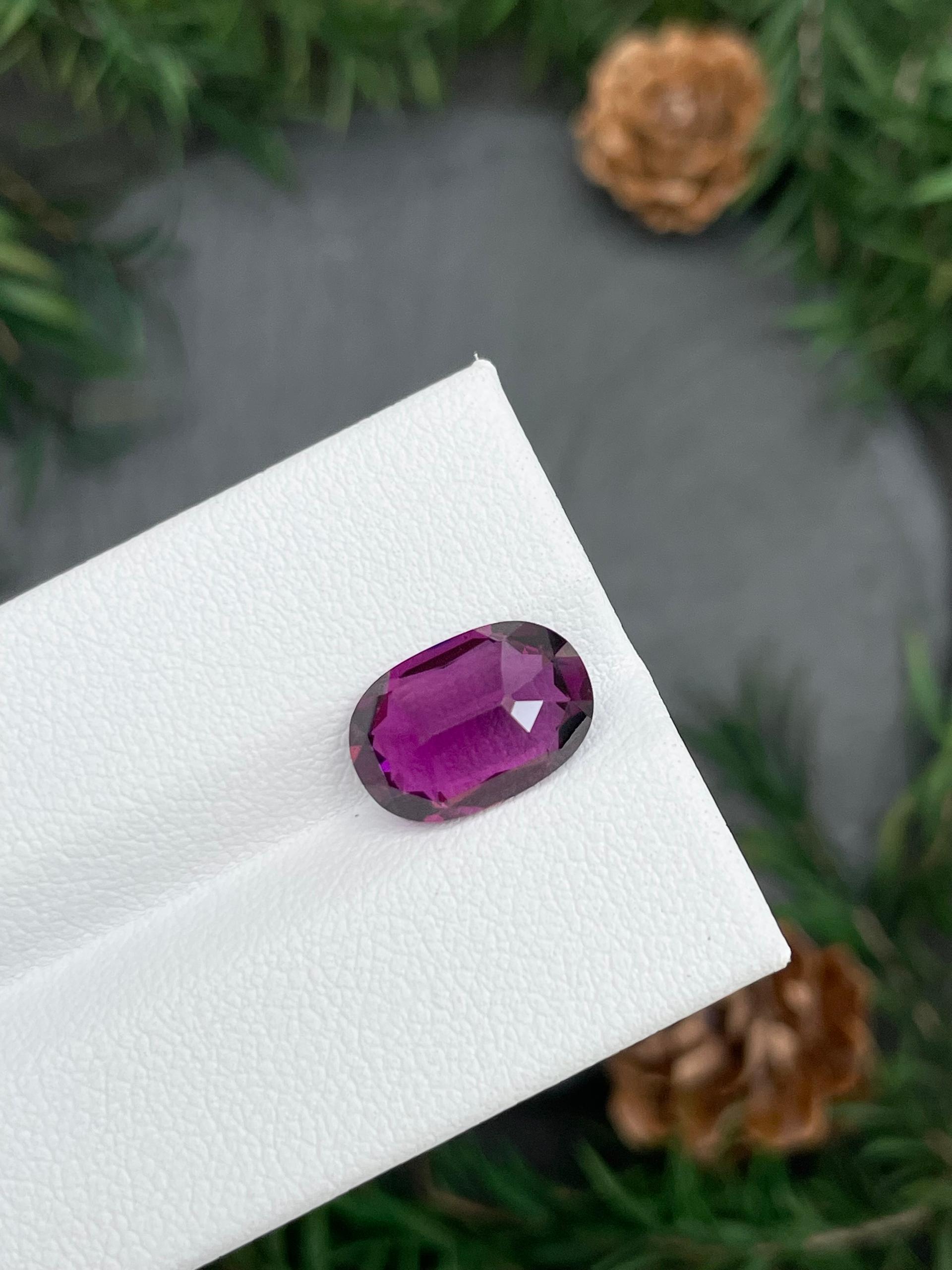 purple umbalite garnet, 4.2ct oval cut — view 7