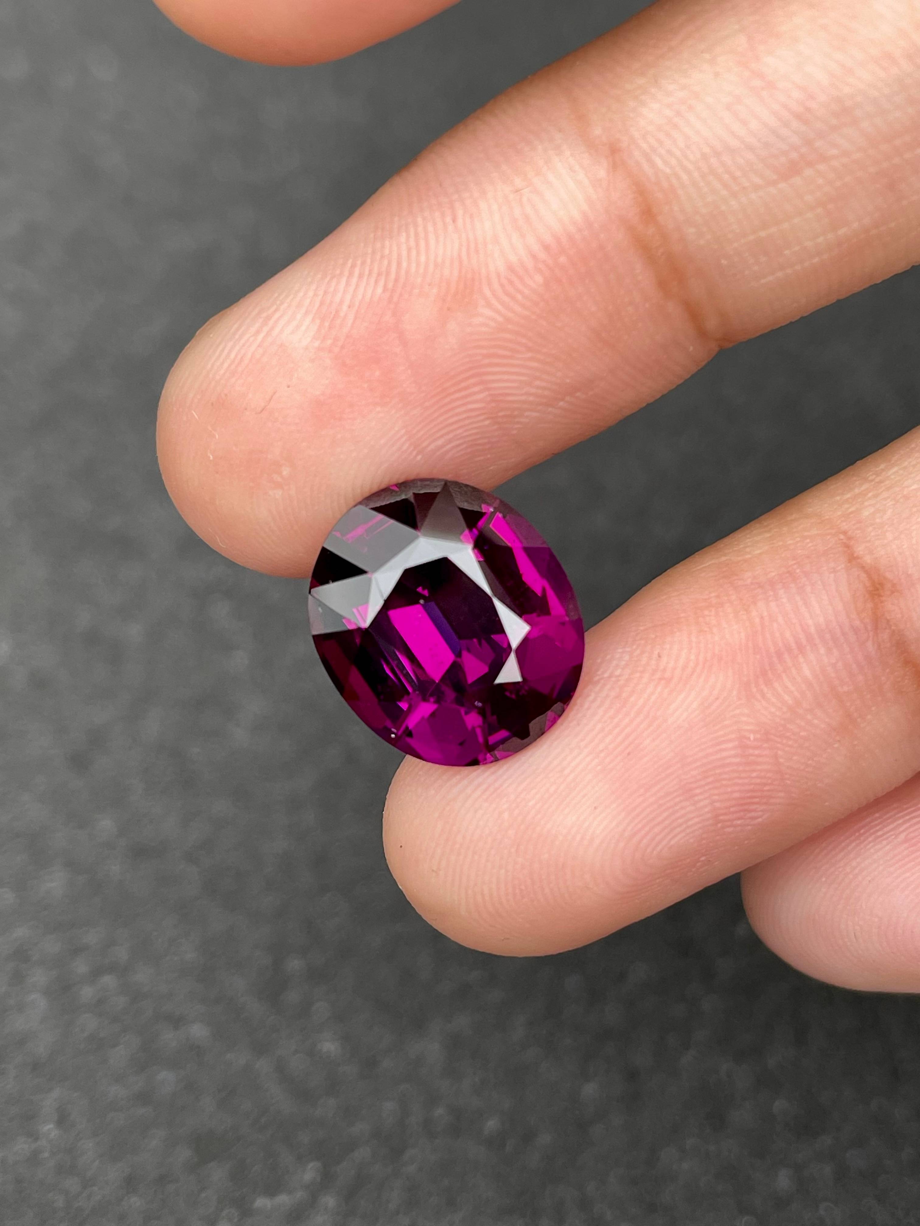 purple umbalite garnet, 7.64ct oval cut — view 5