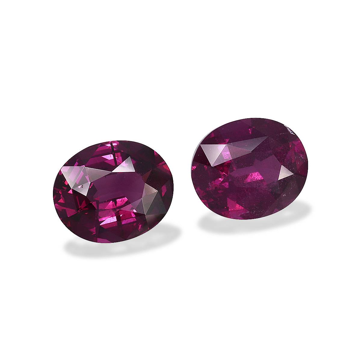 purple umbalite garnet, 7.83ct oval cut — view 3