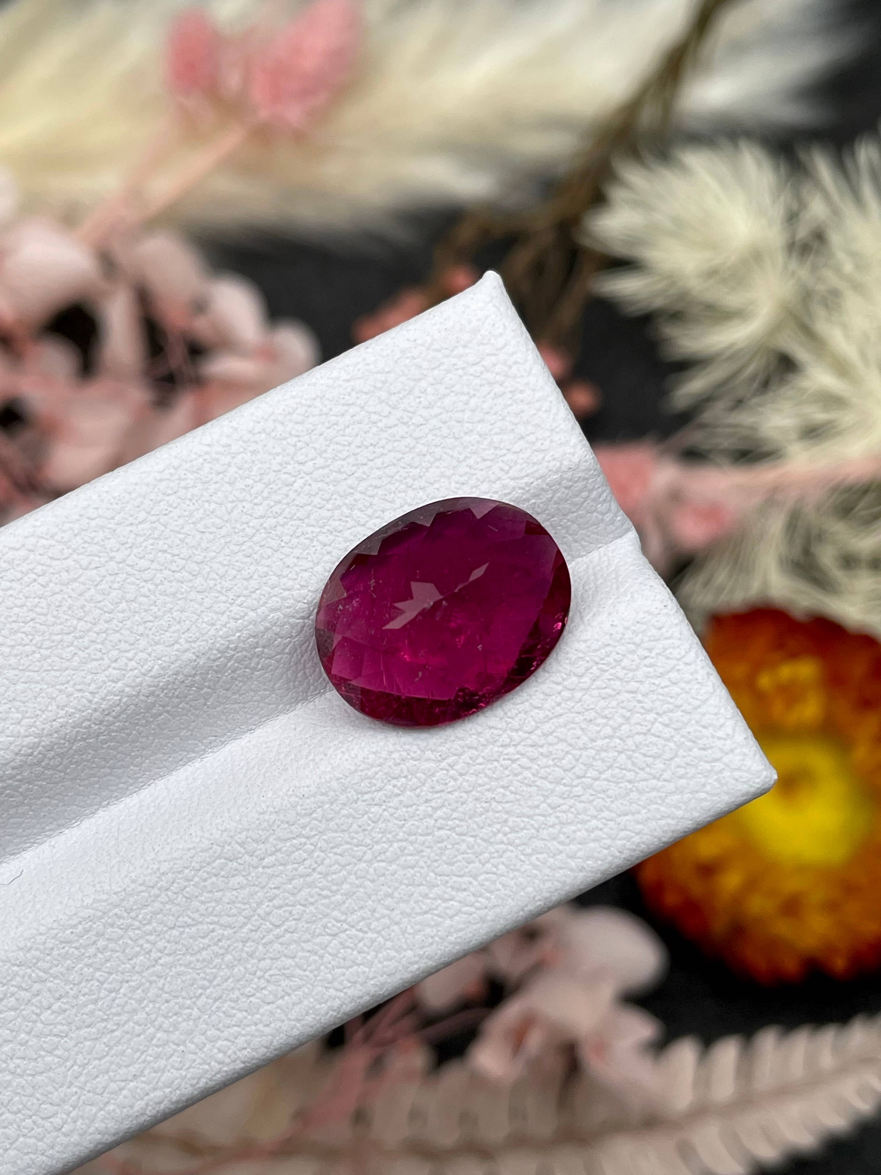 red rubellite tourmaline, 6.15ct oval cut — view 6