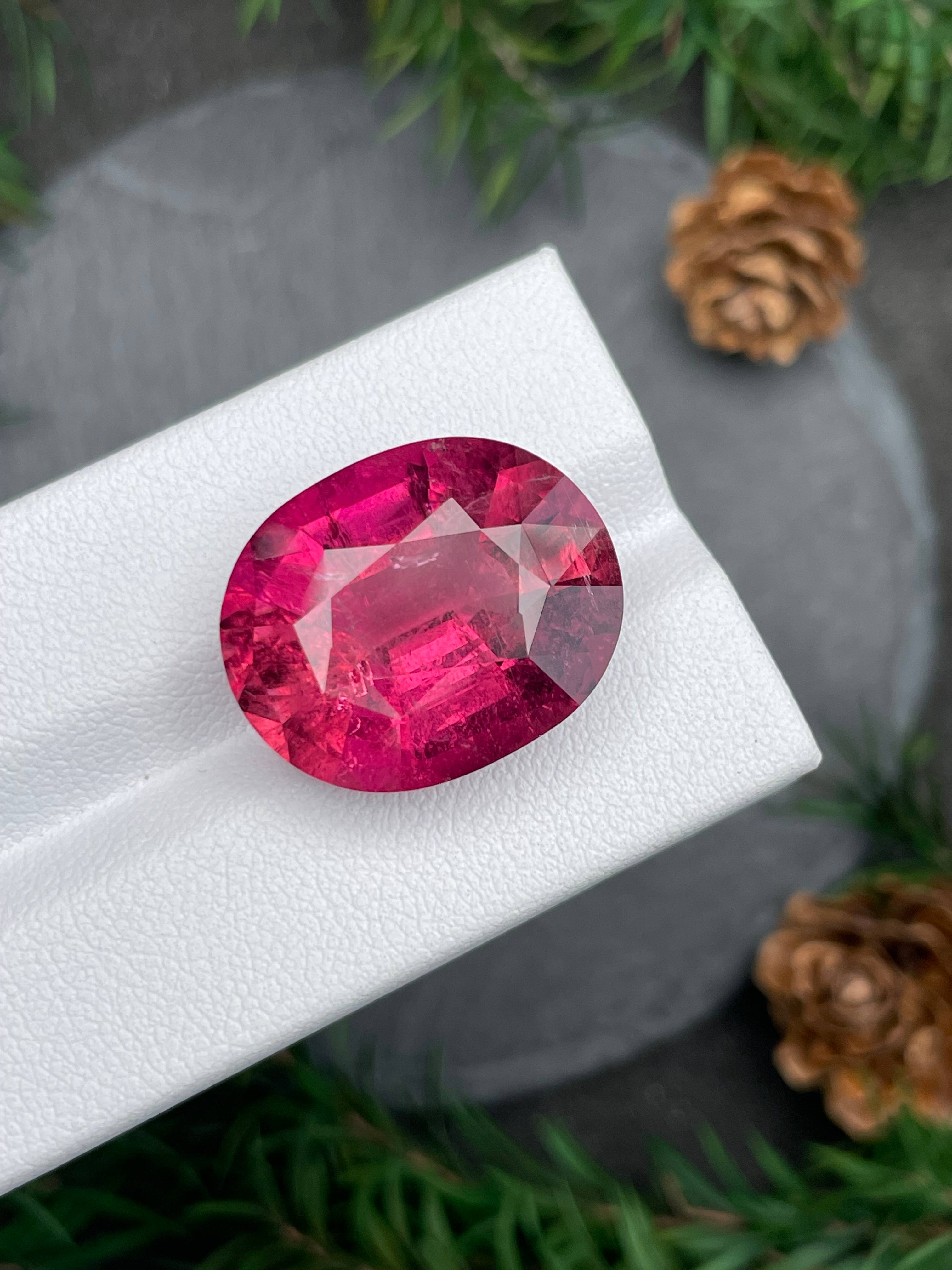 rose red rubellite tourmaline, 23.47ct oval cut — view 5