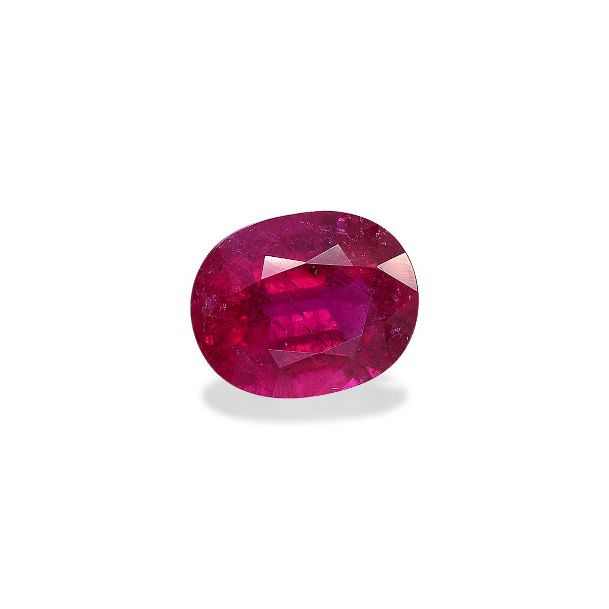 Vivid pink rubellite tourmaline, 4.98ct oval cut — view 3