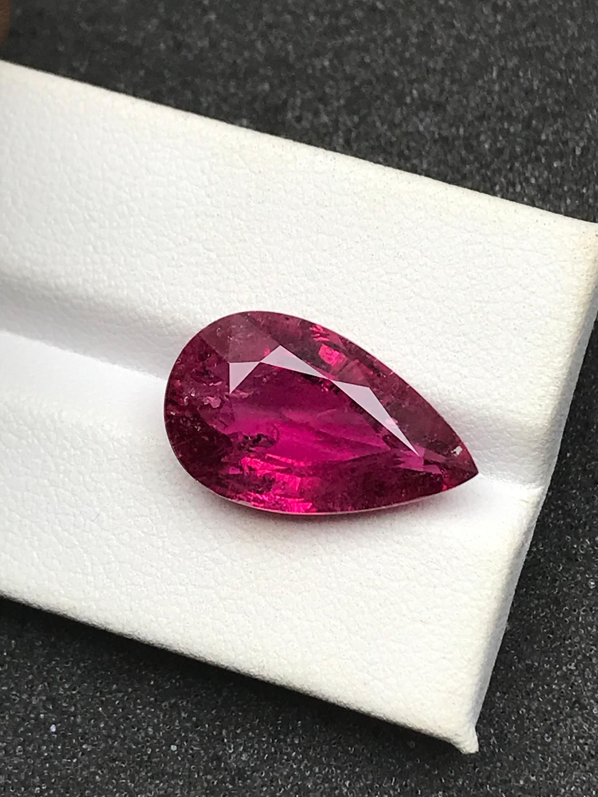 Vivid pink rubellite tourmaline, 10.27ct pear cut — view 5