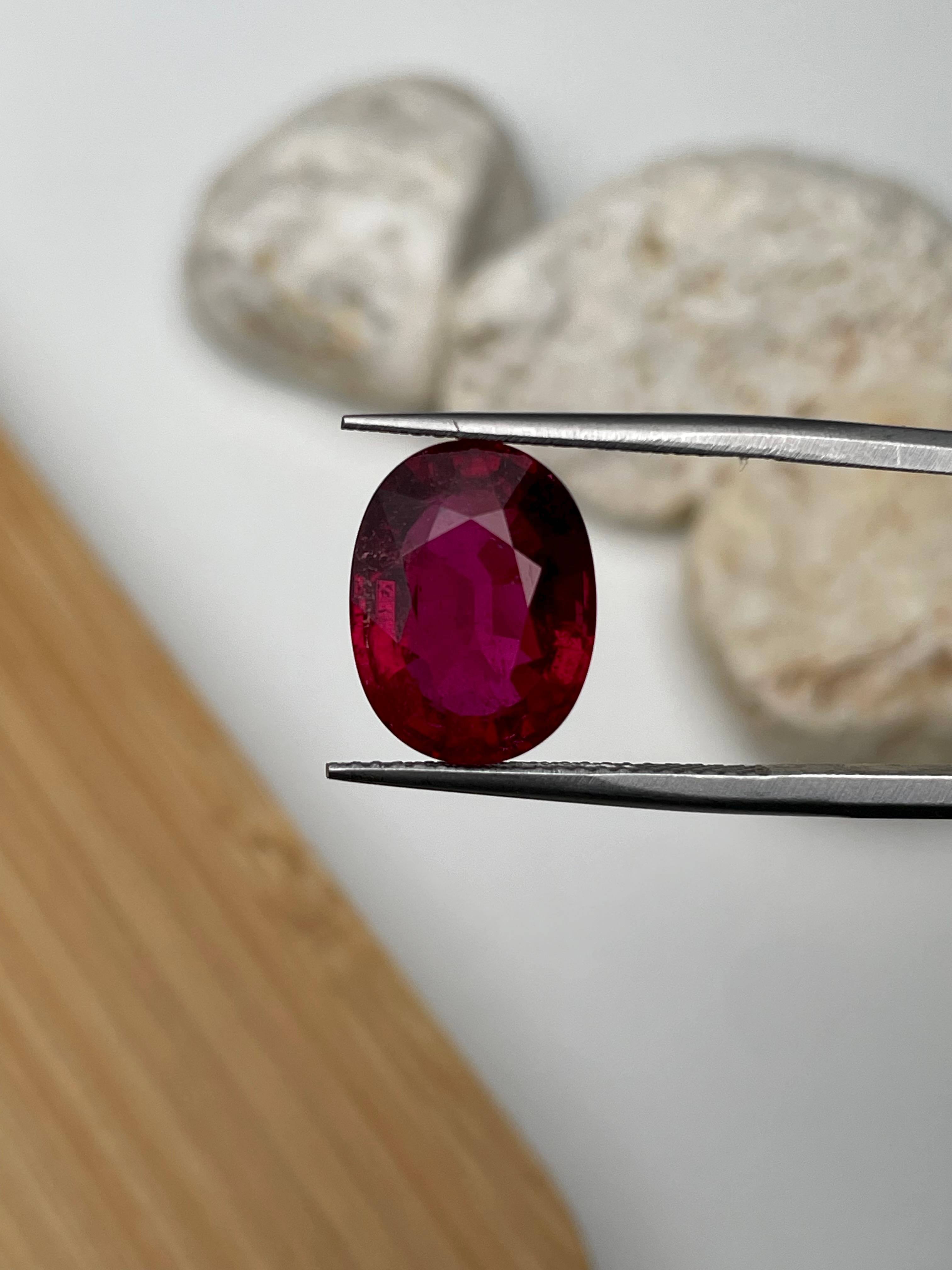 red rubellite tourmaline, 6.62ct oval cut — view 6