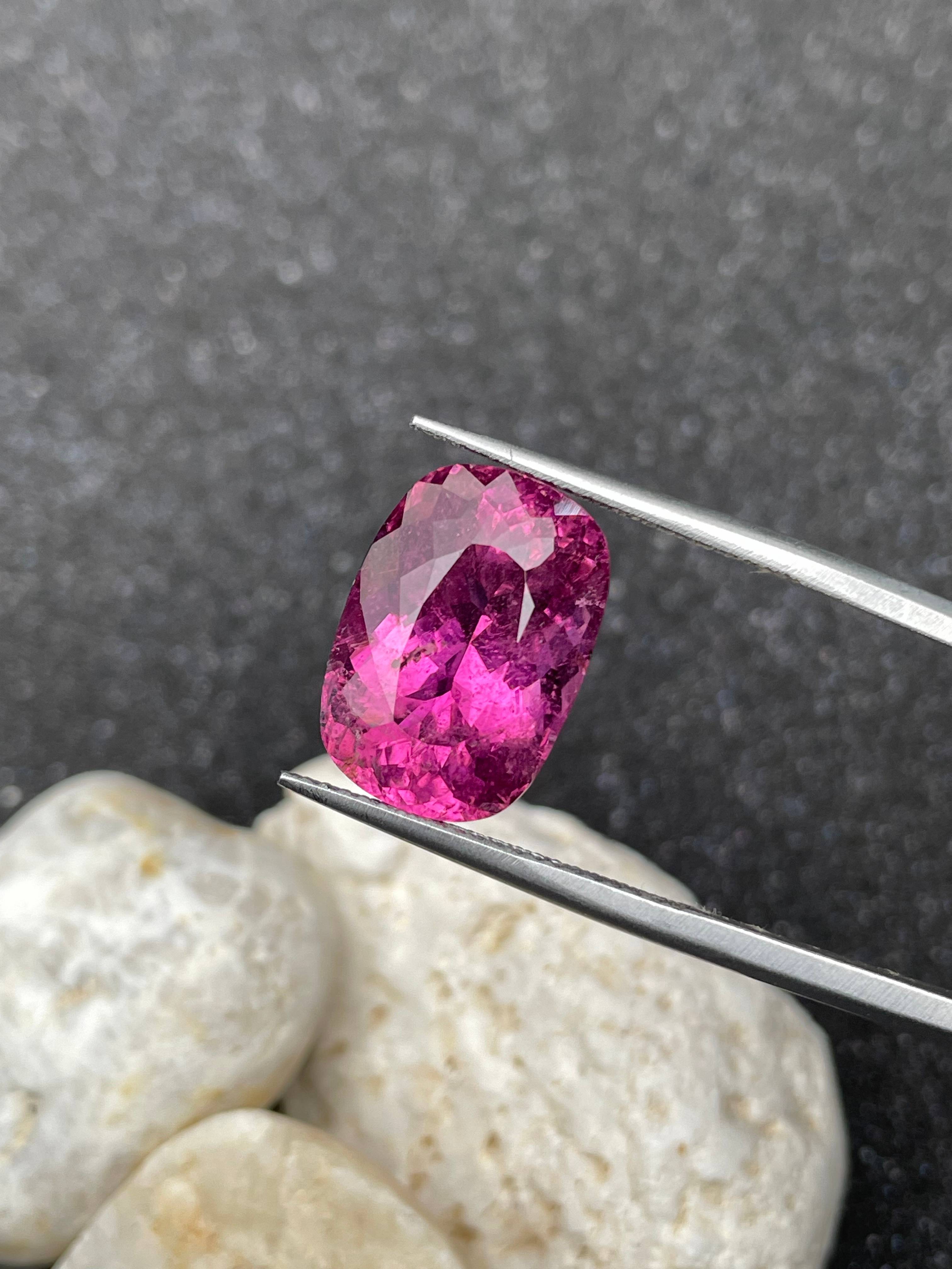 flower pink rubellite tourmaline, 9.35ct cushion cut — view 6