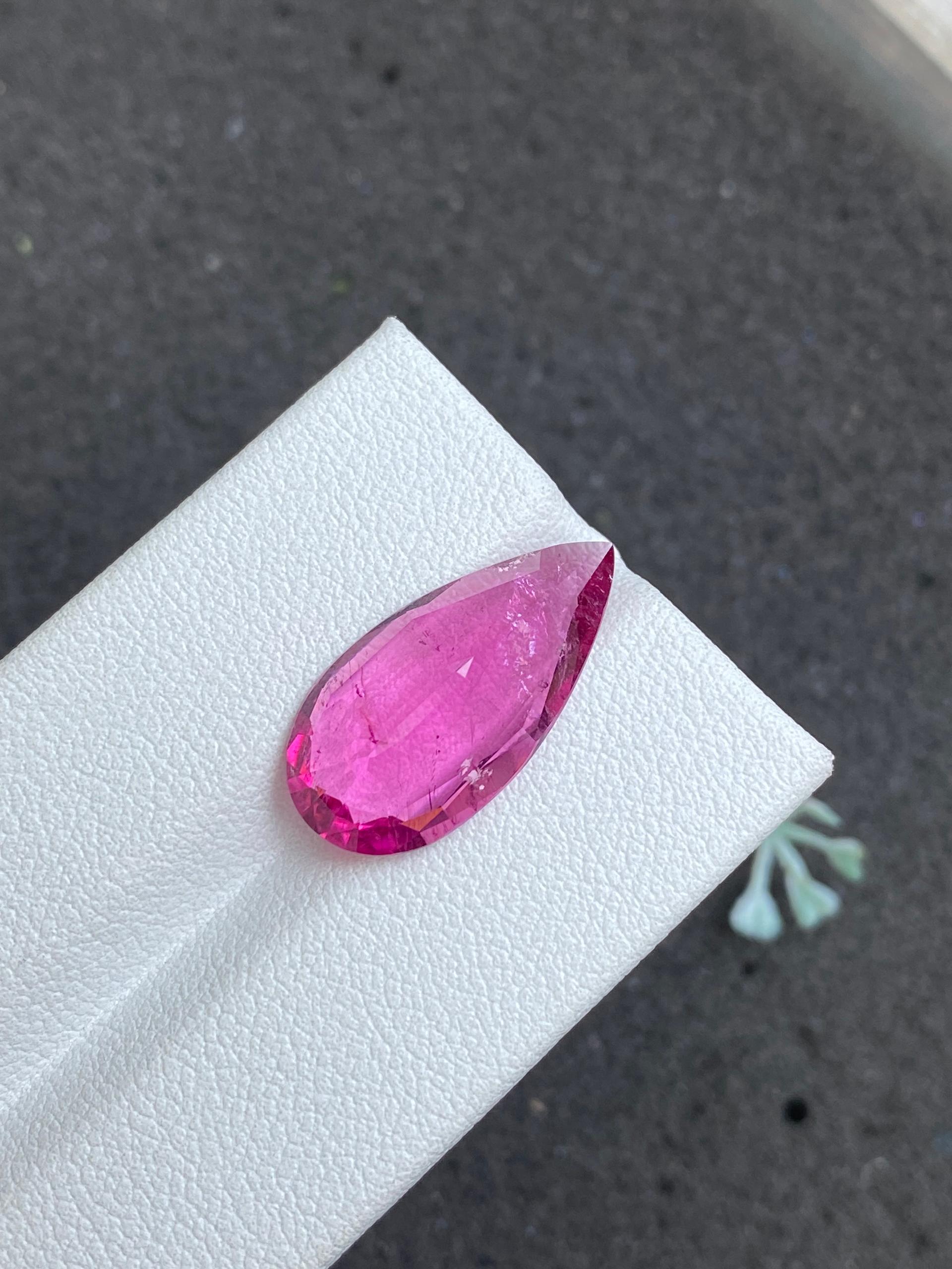 Vivid pink rubellite tourmaline, 7.5ct pear cut — view 6