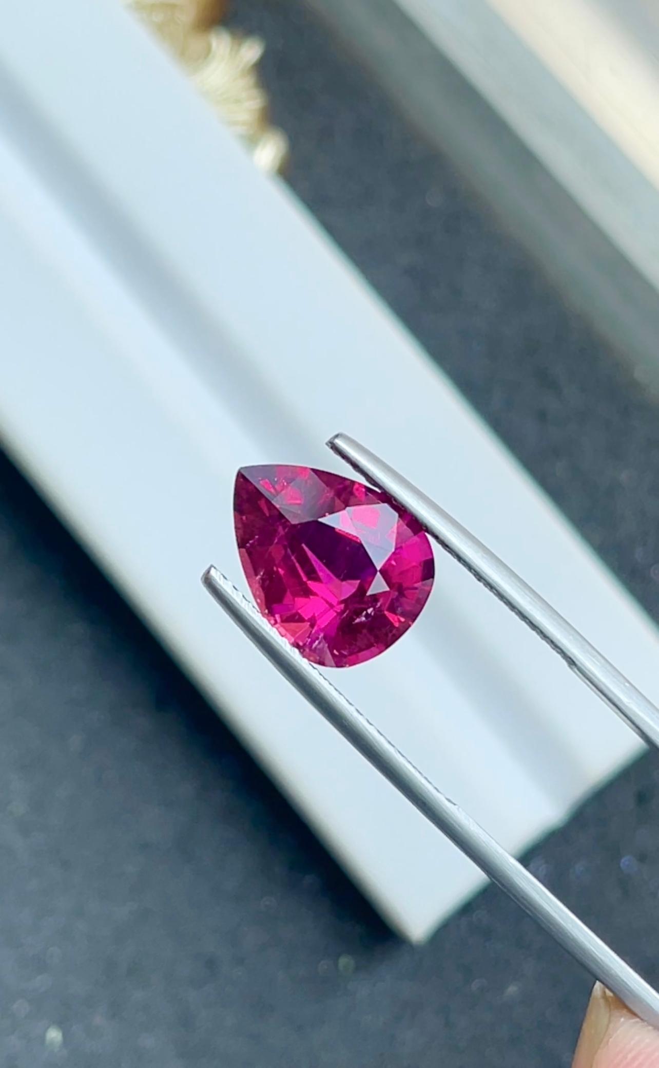 Vivid pink rubellite tourmaline, 5.67ct pear cut — view 5