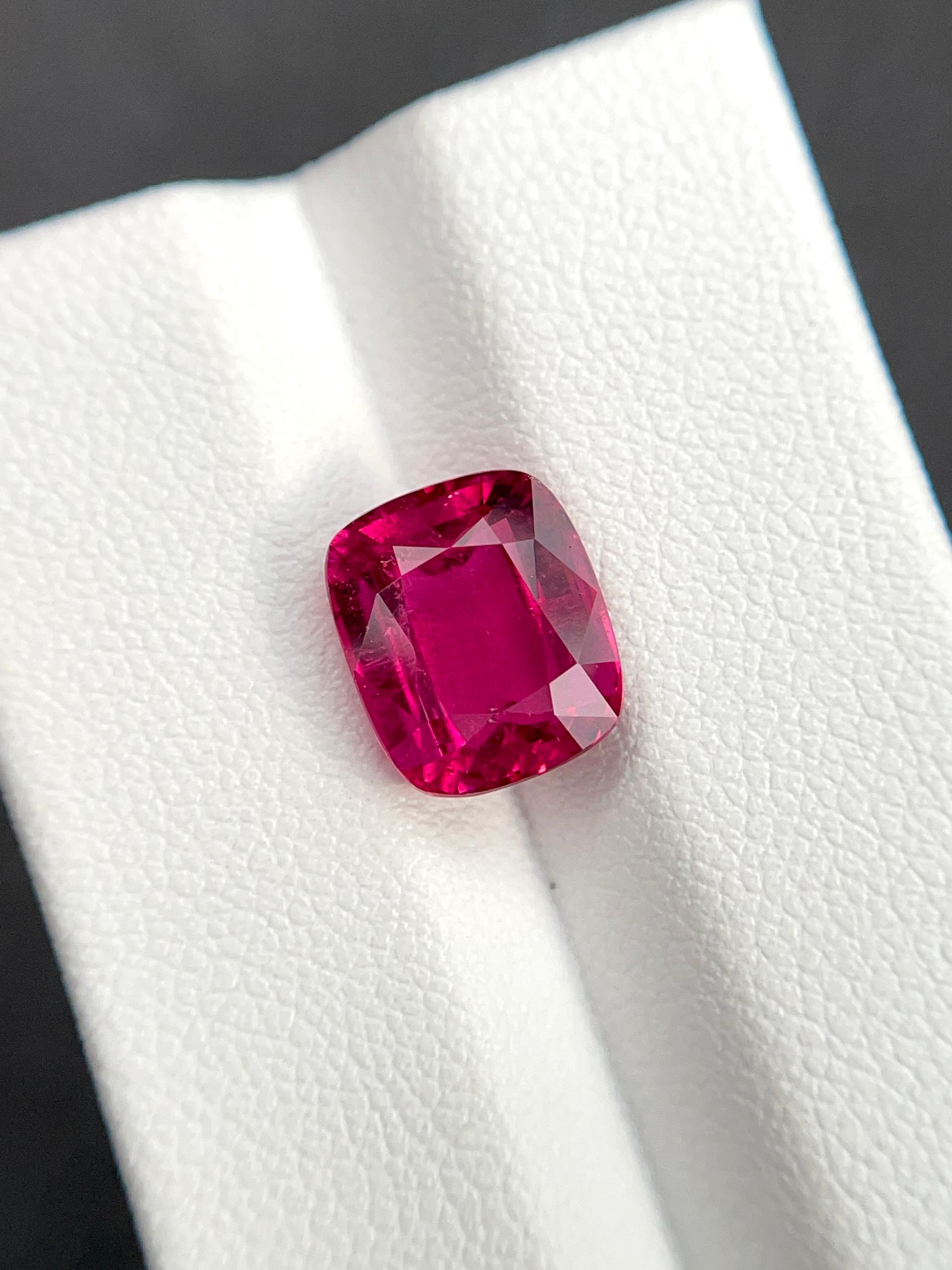 fuscia pink rubellite tourmaline, 4.19ct cushion cut — view 5
