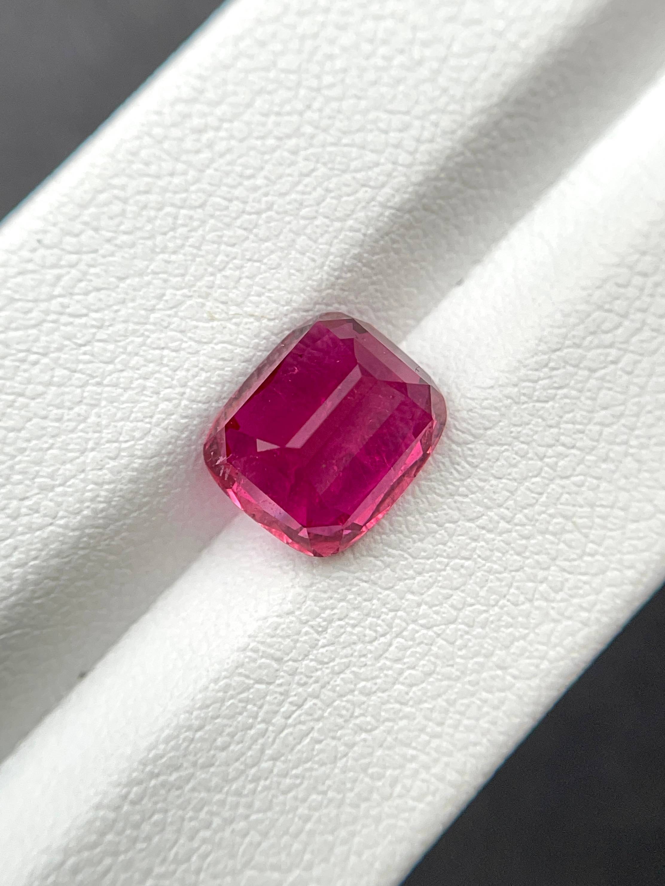 fuscia pink rubellite tourmaline, 4.19ct cushion cut — view 6
