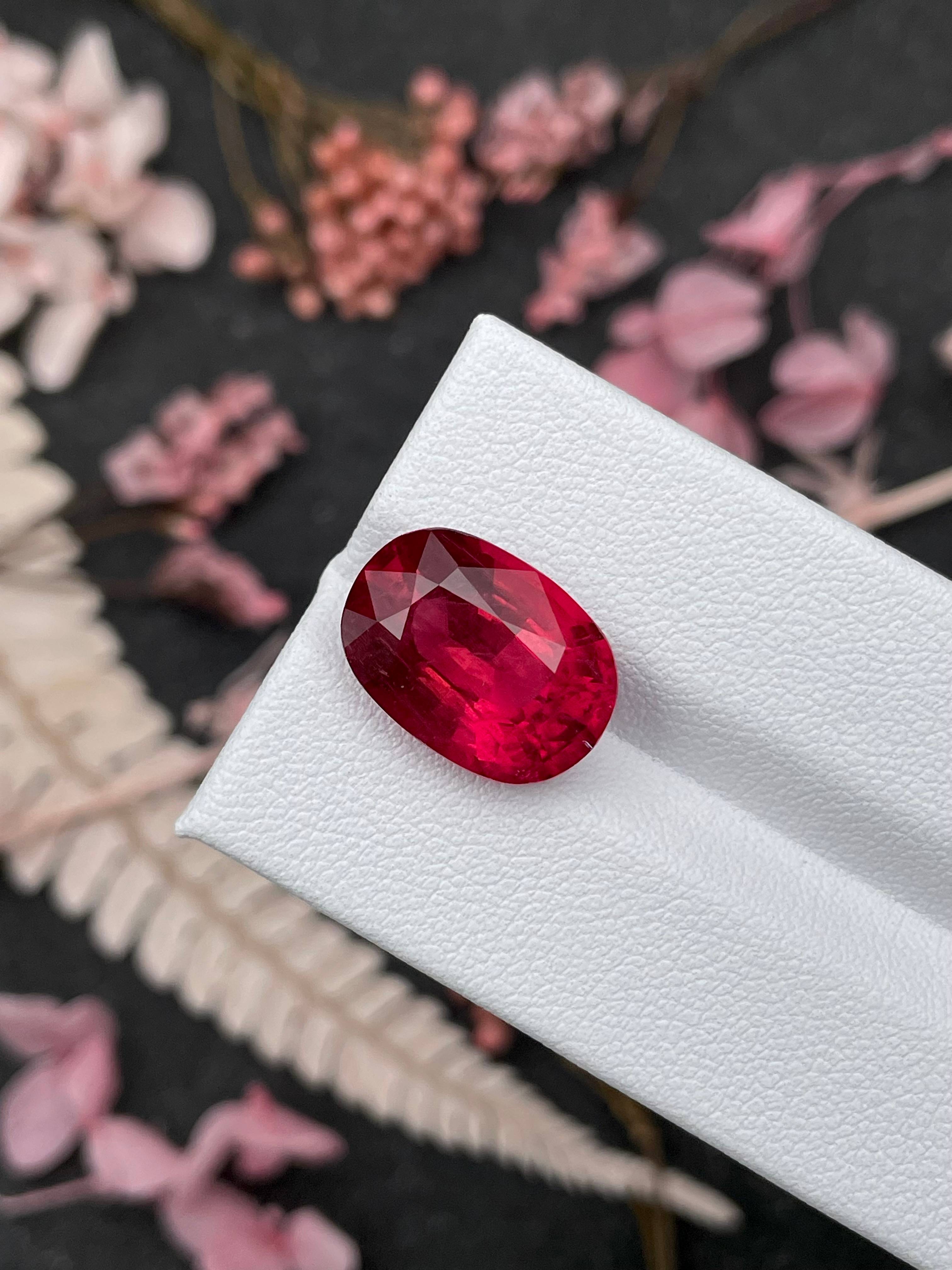 Vivid pink rubellite tourmaline, 8.71ct cushion cut — view 5