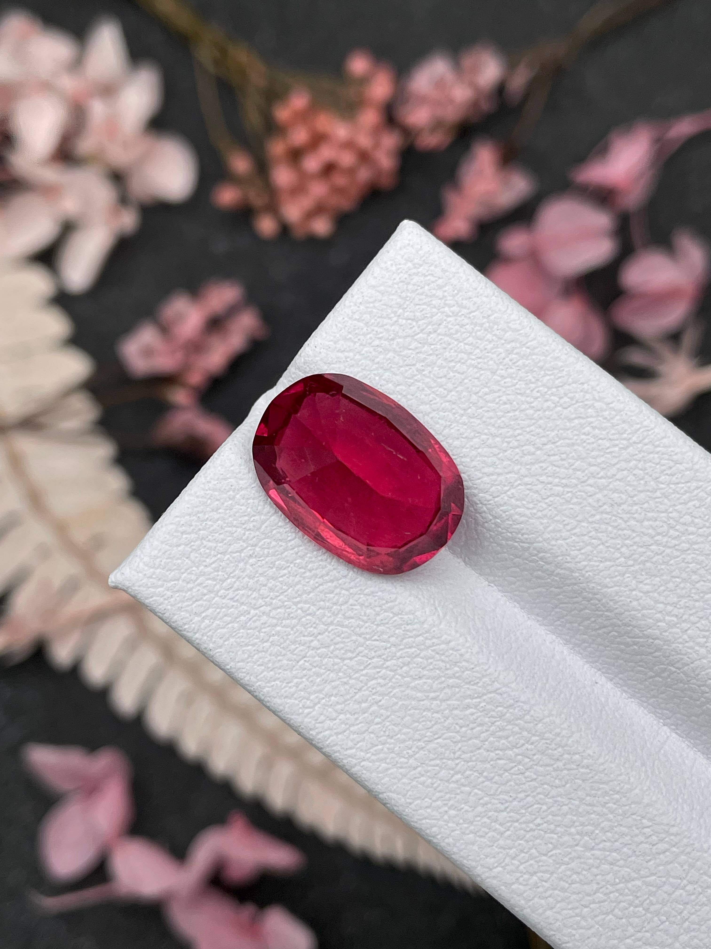 Vivid pink rubellite tourmaline, 8.71ct cushion cut — view 6