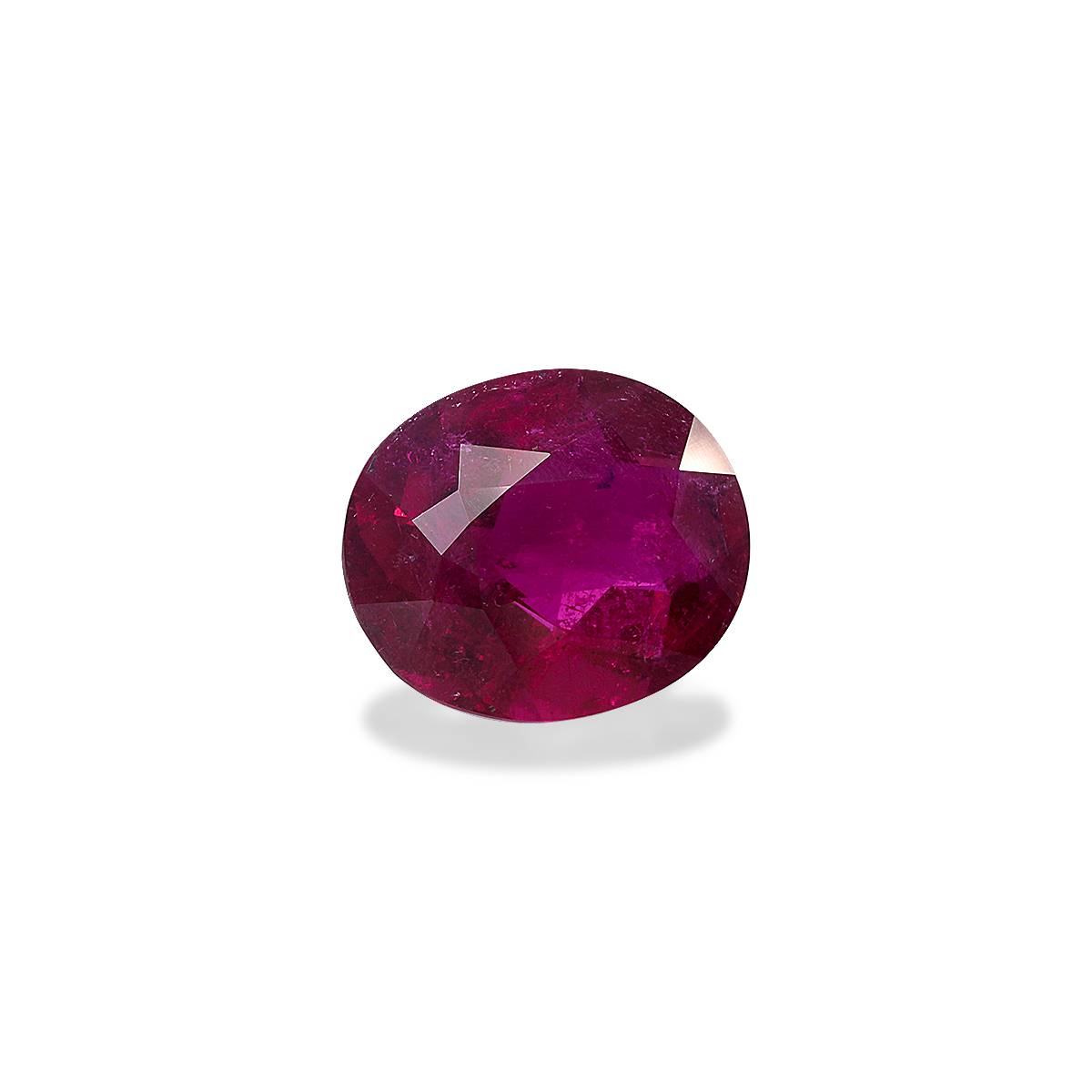 Vivid pink rubellite tourmaline, 6.03ct oval cut — view 3
