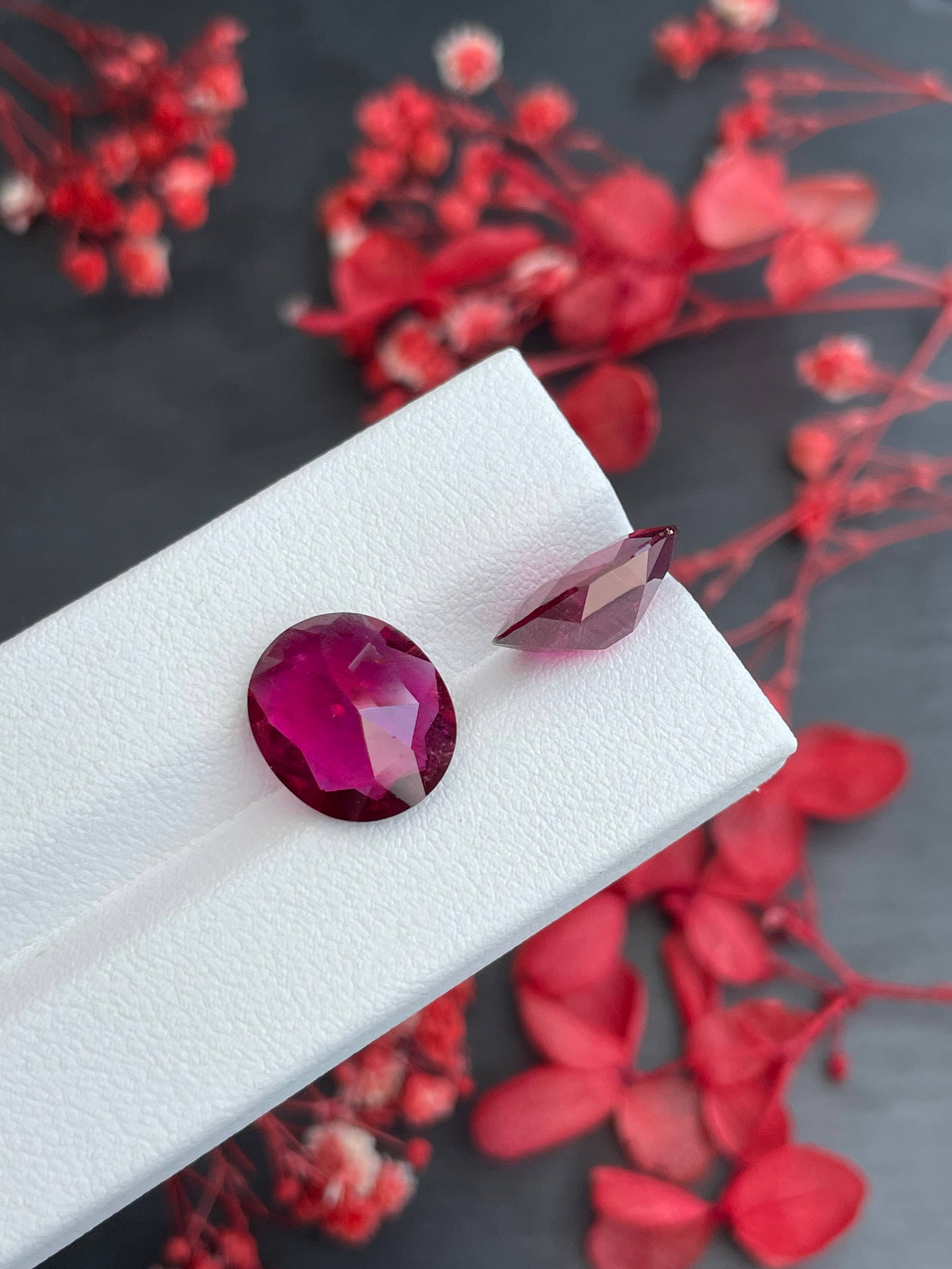 Vivid pink rubellite tourmaline, 10.43ct oval cut — view 7