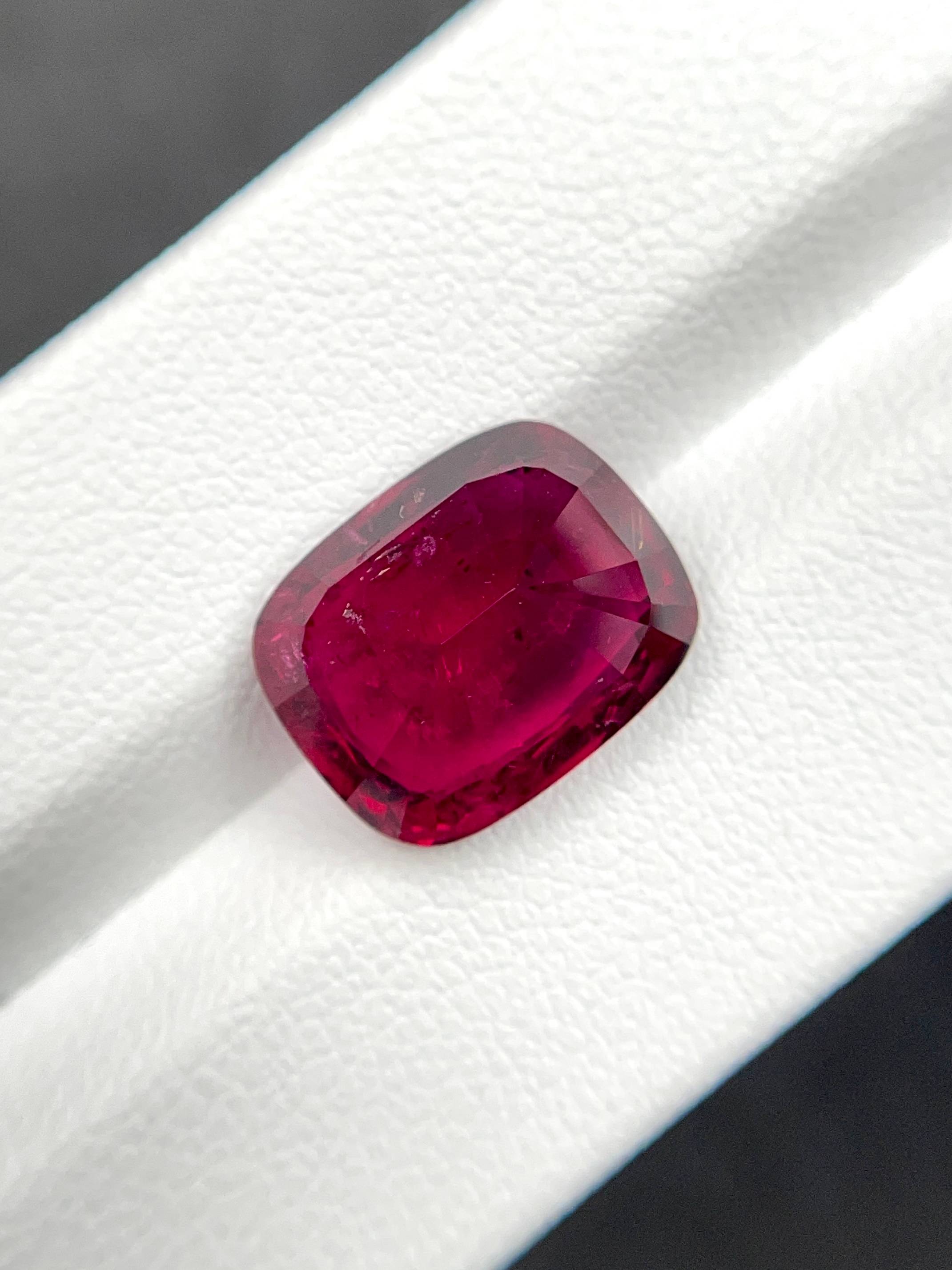 red rubellite tourmaline, 7.55ct cushion cut — view 6