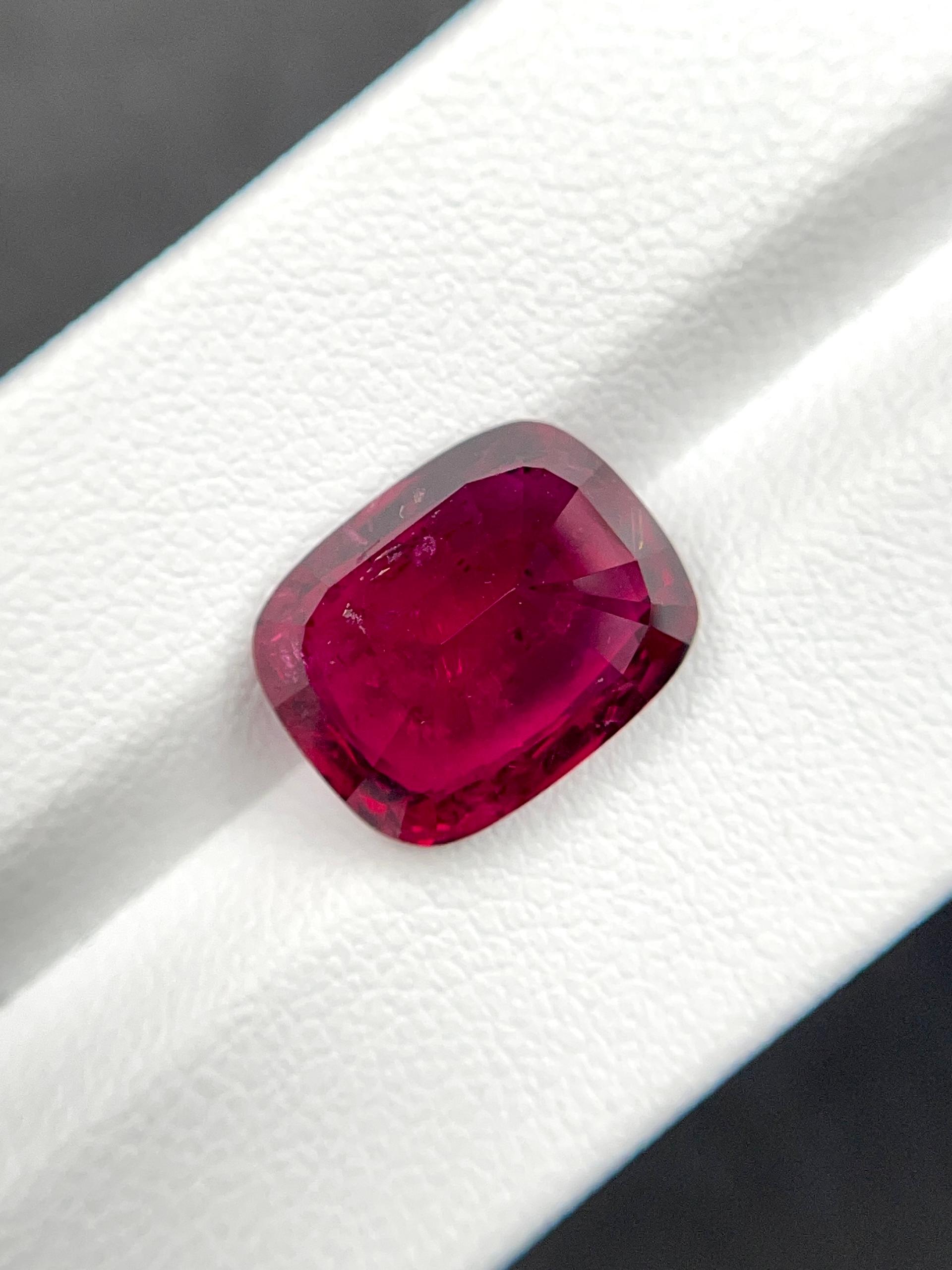 red rubellite tourmaline, 7.55ct cushion cut — view 6