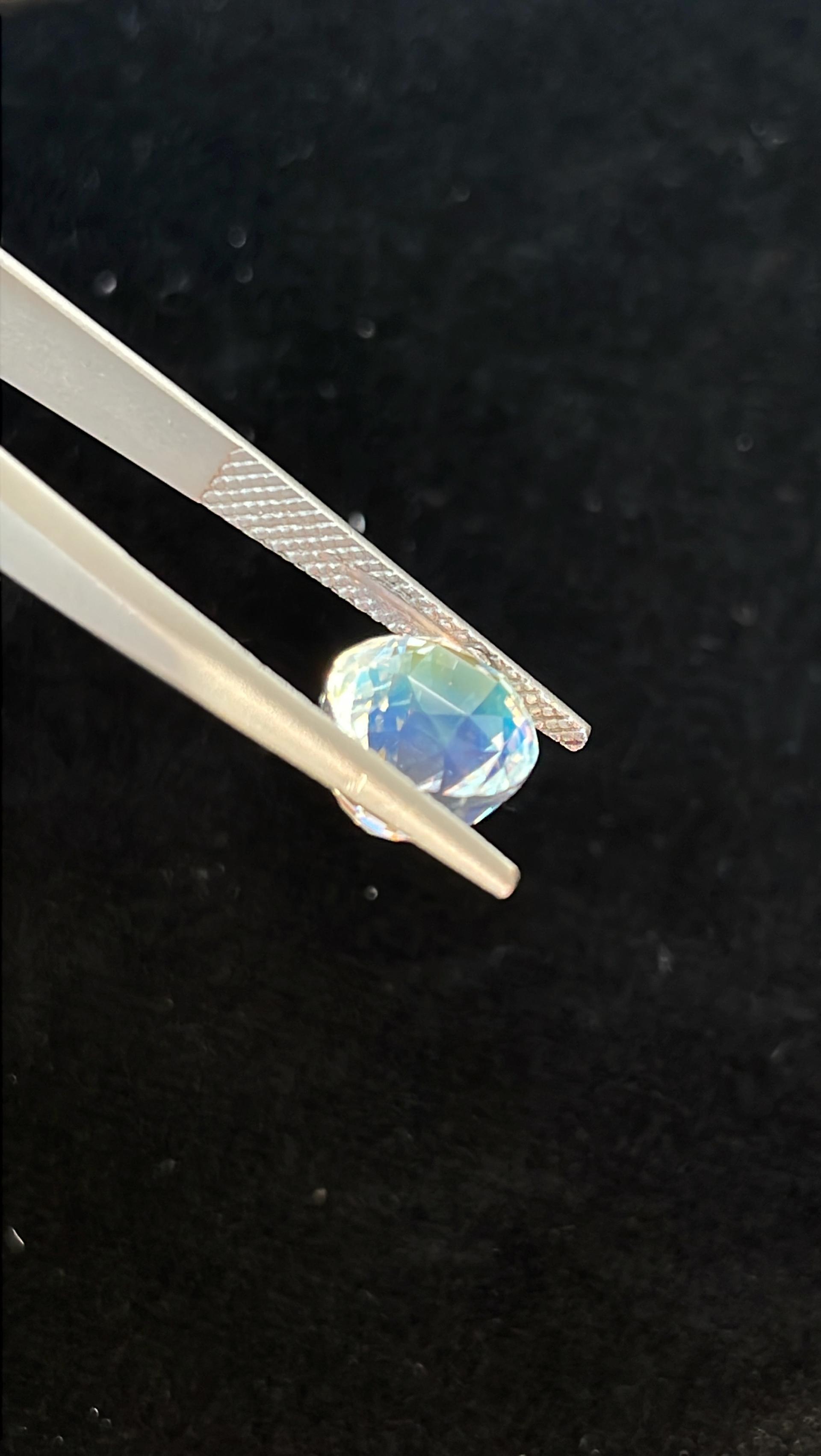 mixed colour rainbow moonstone, 4.42ct oval cut — view 6