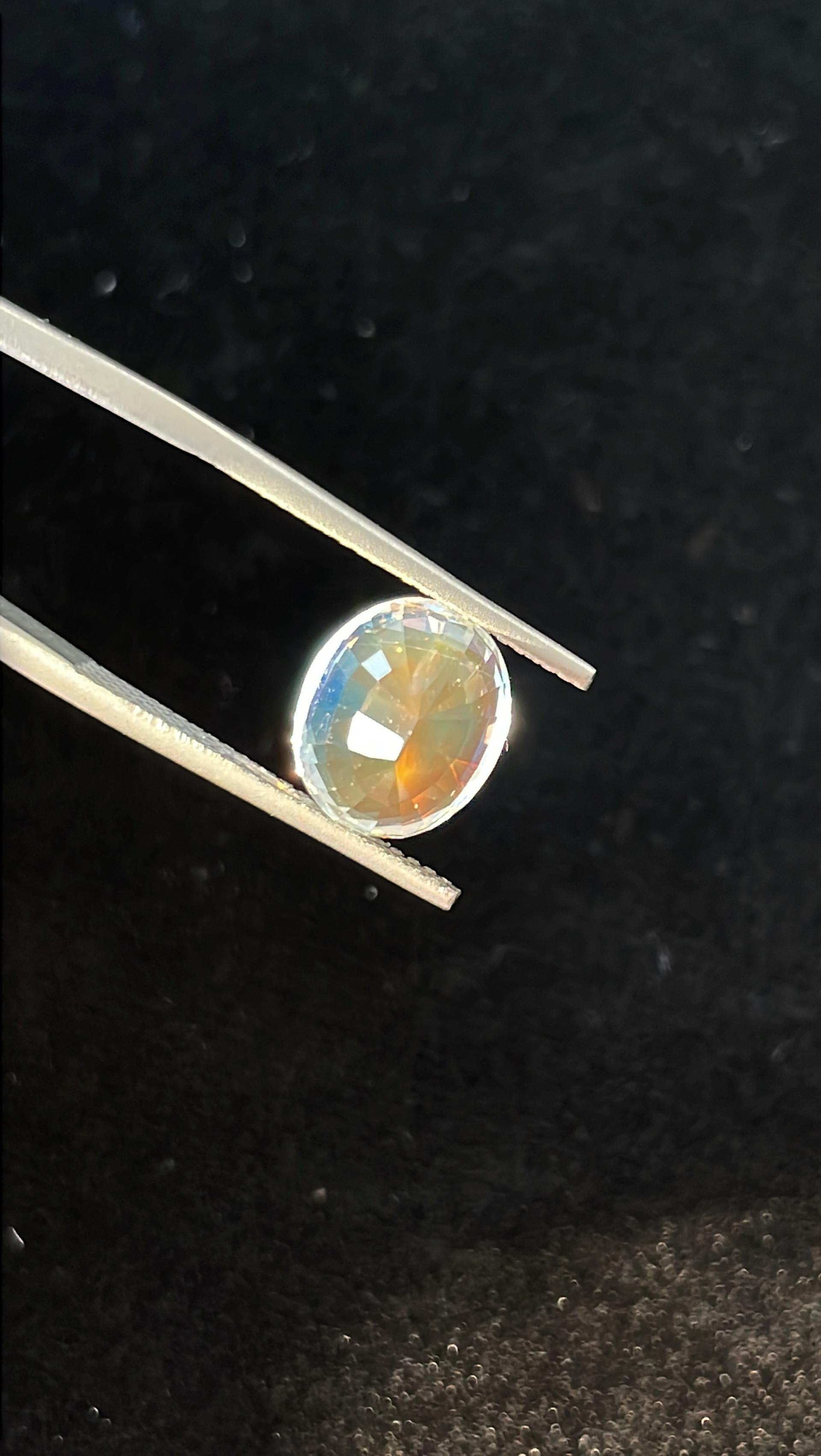 mixed colour rainbow moonstone, 4.42ct oval cut — view 8