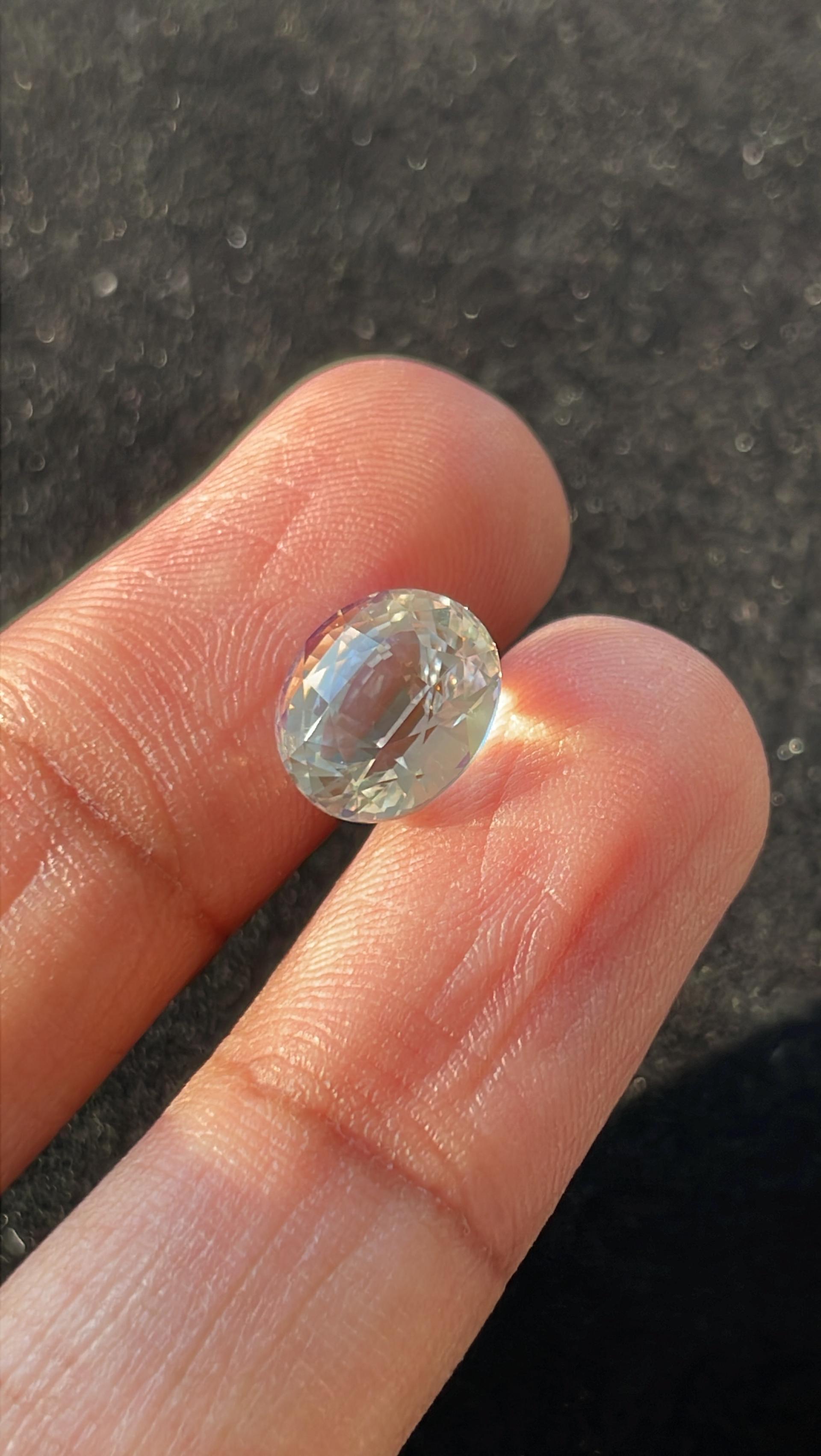 mixed colour rainbow moonstone, 4.42ct oval cut — view 10
