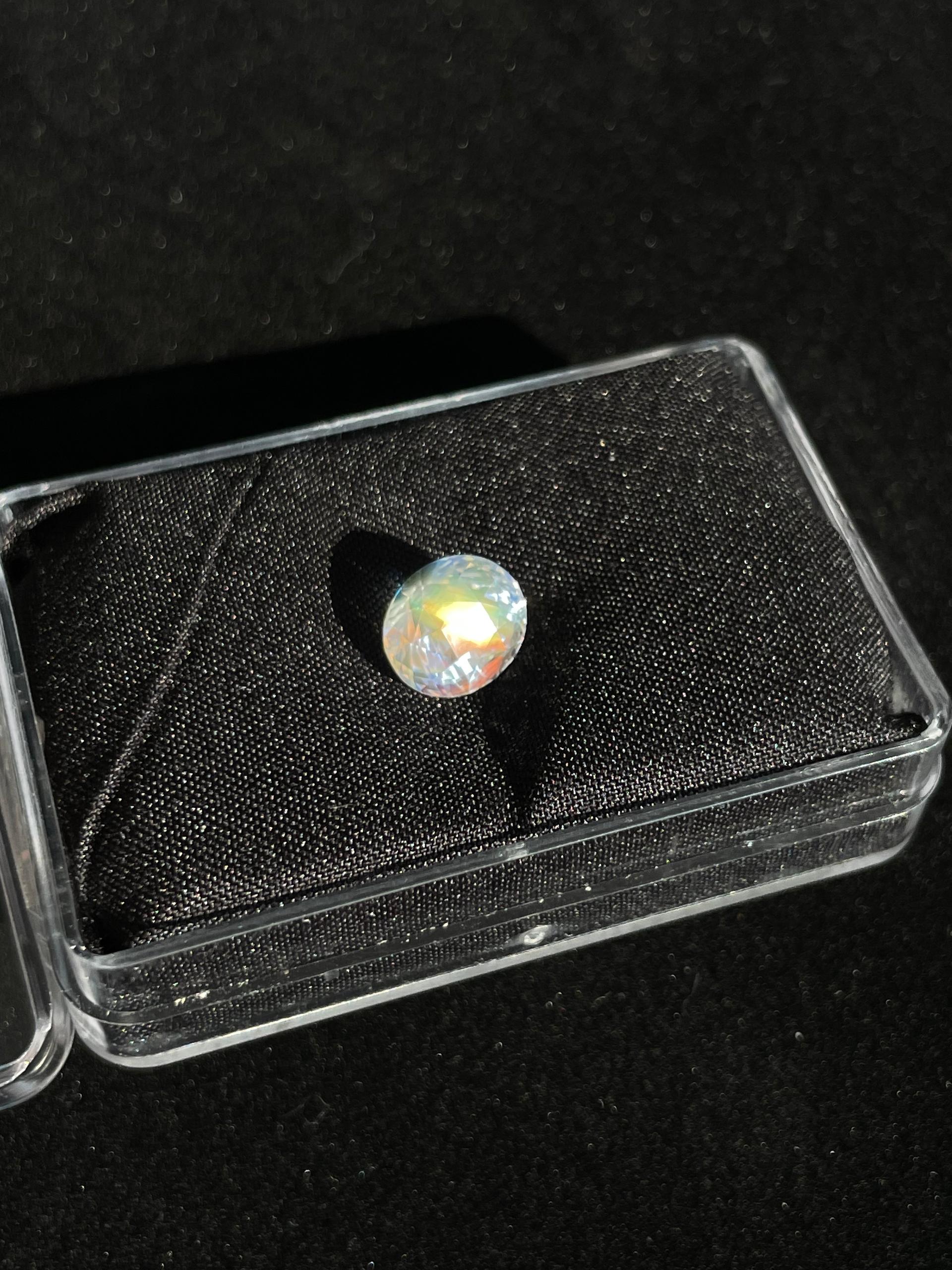 mixed colour rainbow moonstone, 3.47ct oval cut — view 7