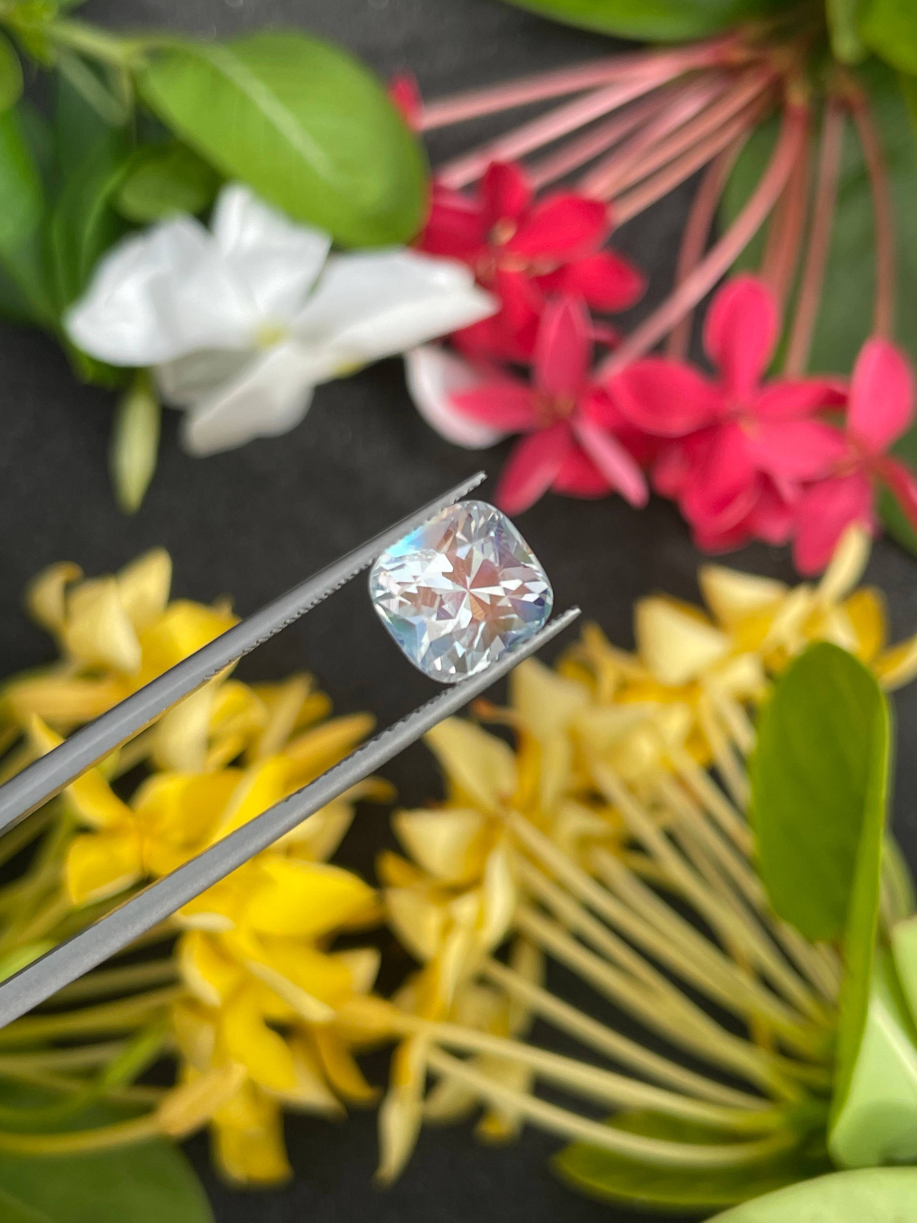 mixed colour rainbow moonstone, 2.67ct cushion cut — view 5