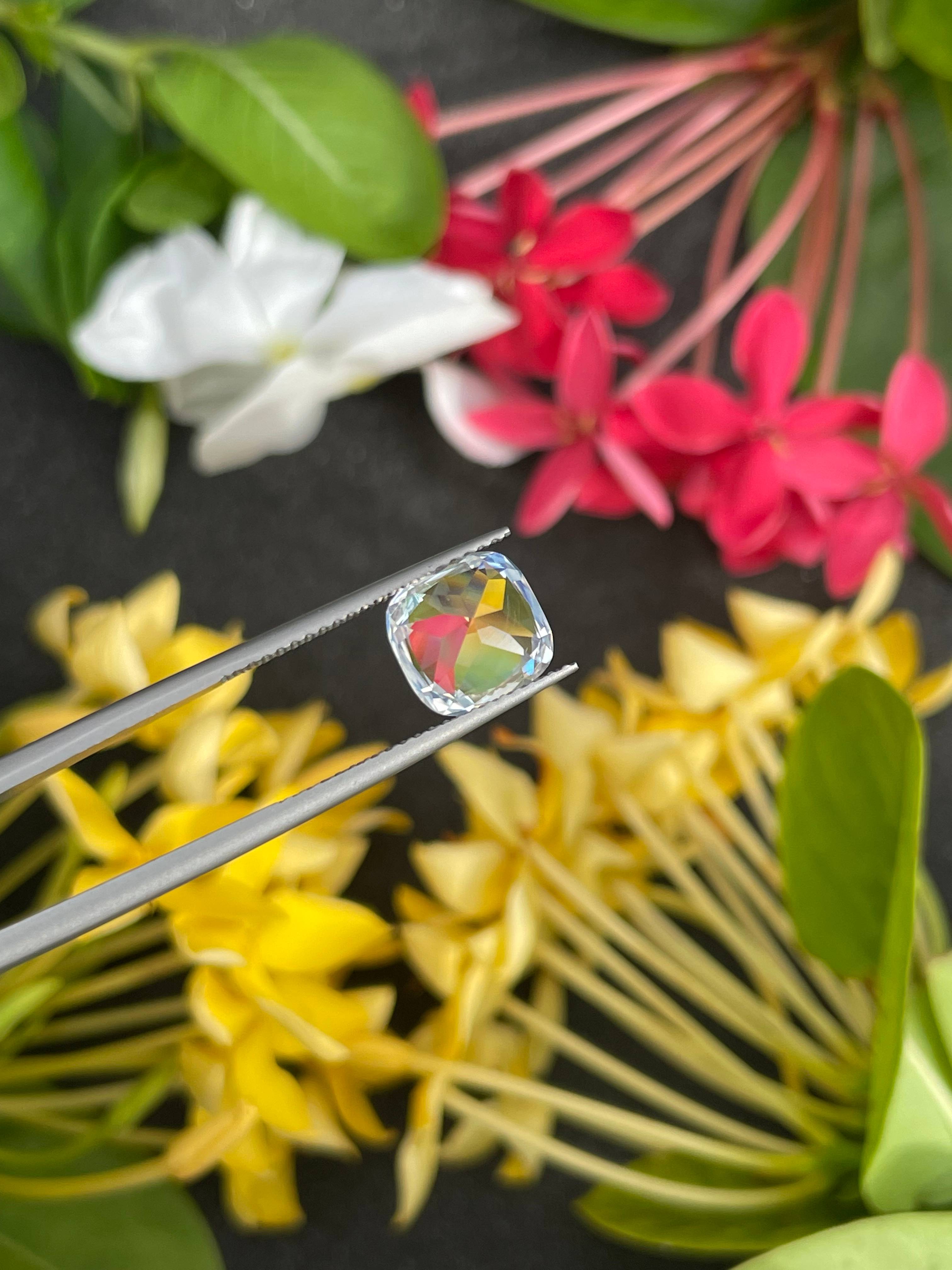mixed colour rainbow moonstone, 2.67ct cushion cut — view 7