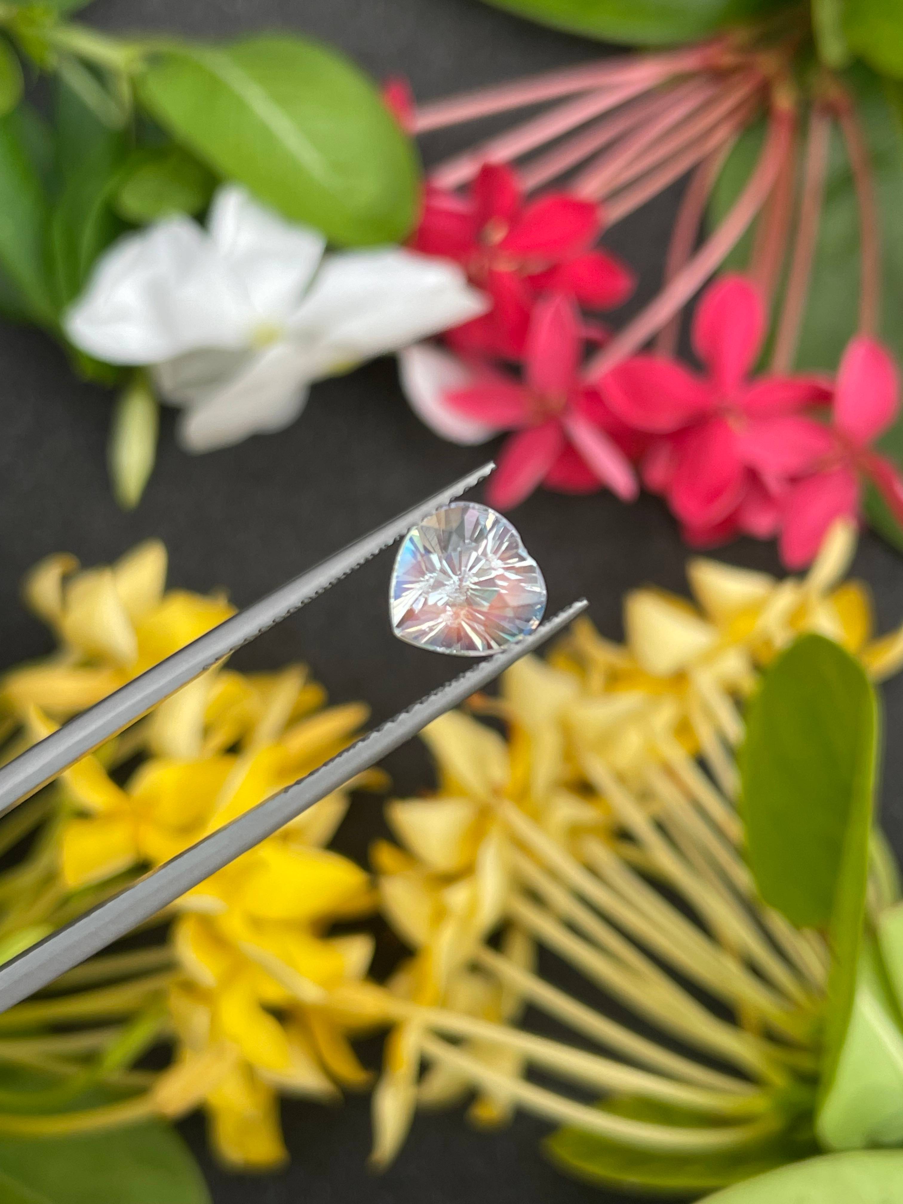 mixed colour rainbow moonstone, 1.97ct heart cut — view 5