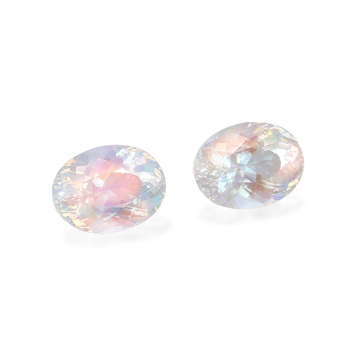 mixed colour rainbow moonstone, 17.74ct oval cut — view 3