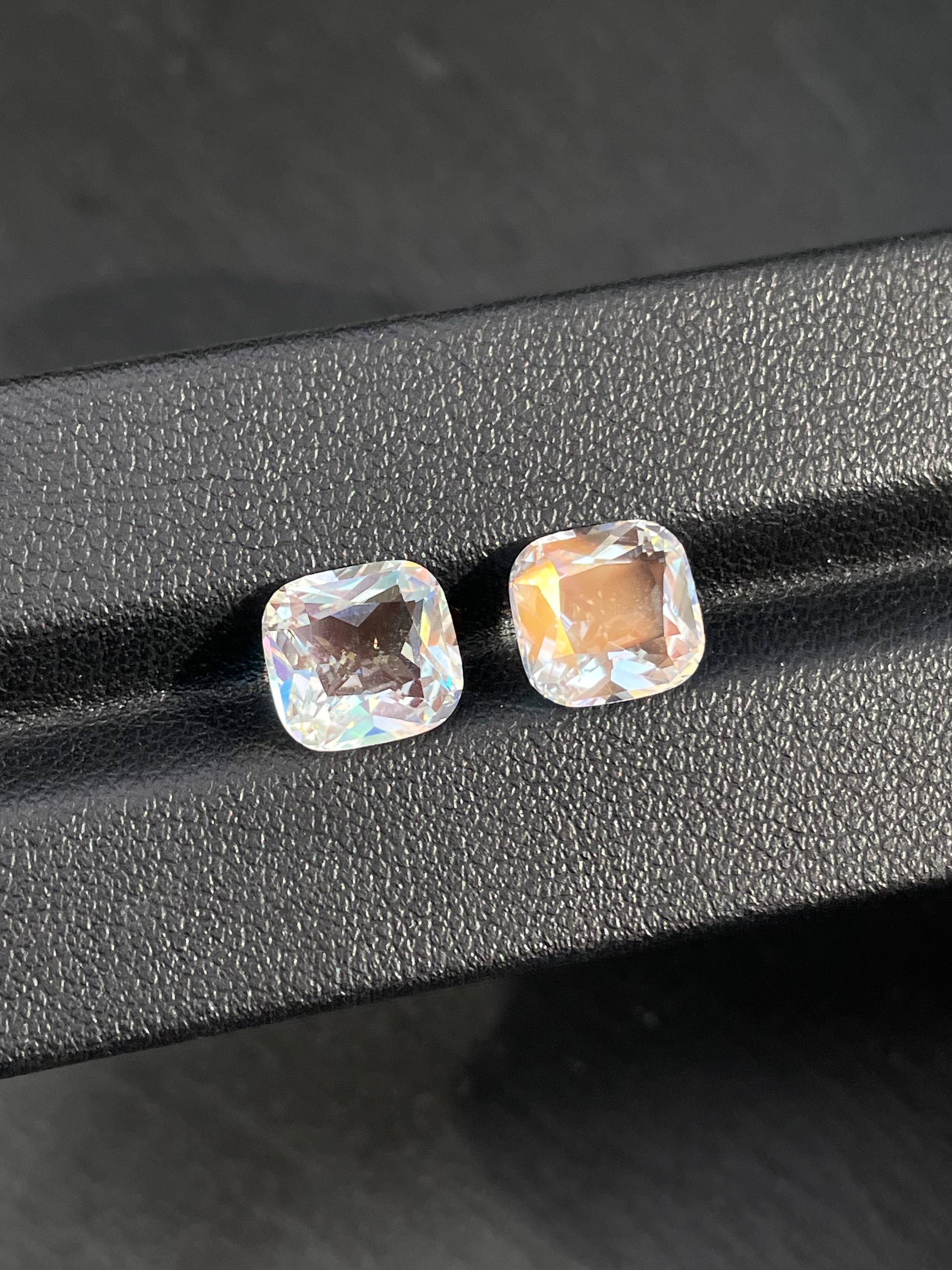 mixed colour rainbow moonstone, 5.65ct cushion cut — view 5