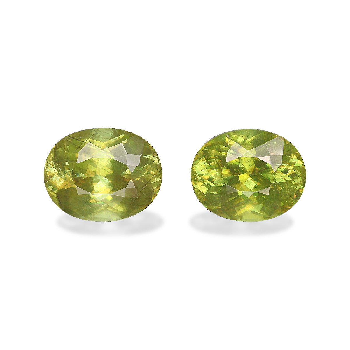 green sphene, 4.57ct oval cut — main view