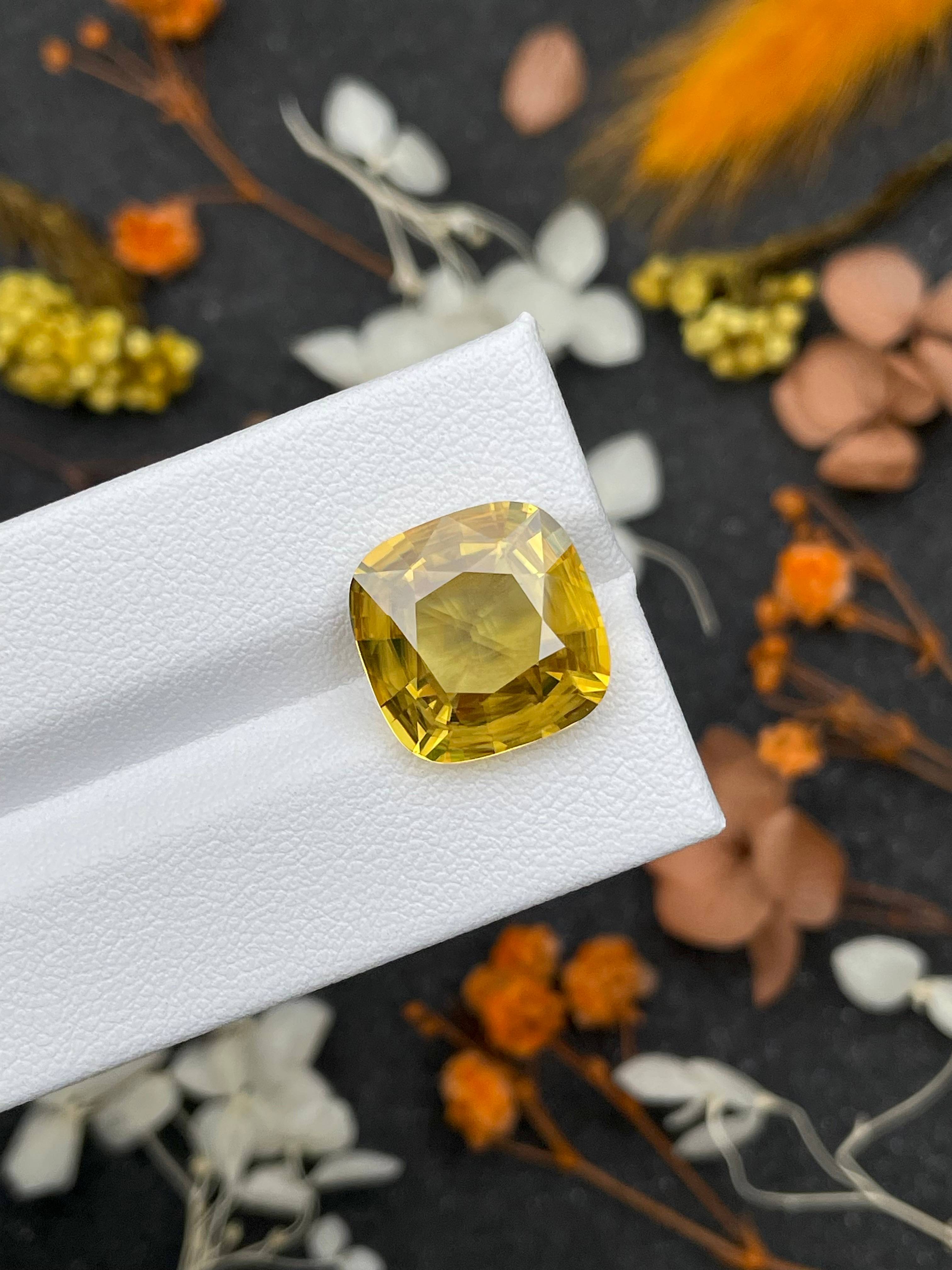 corn yellow sphene, 8.86ct cushion cut — view 6
