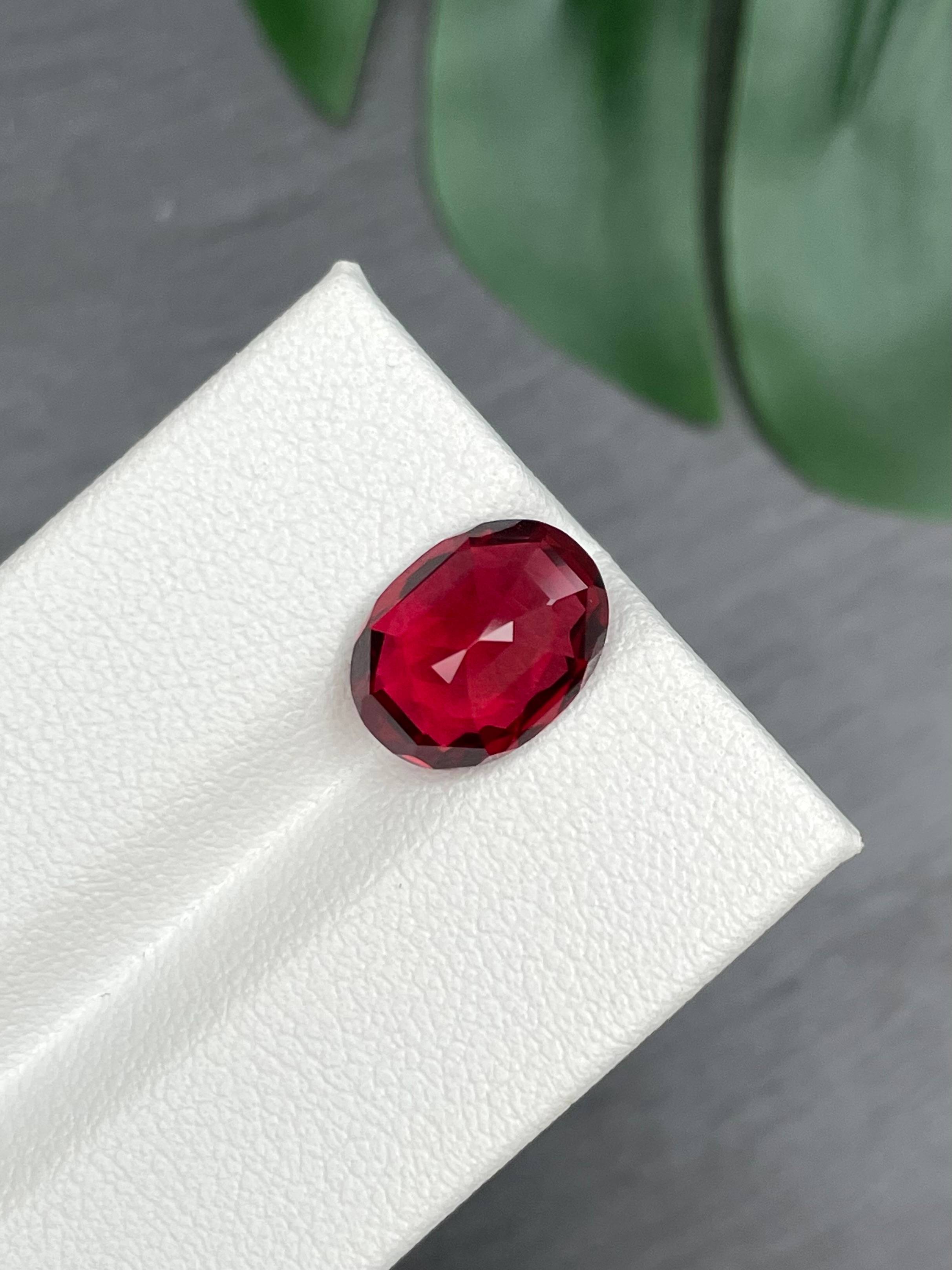 red red spinel, 3.77ct oval cut — view 5