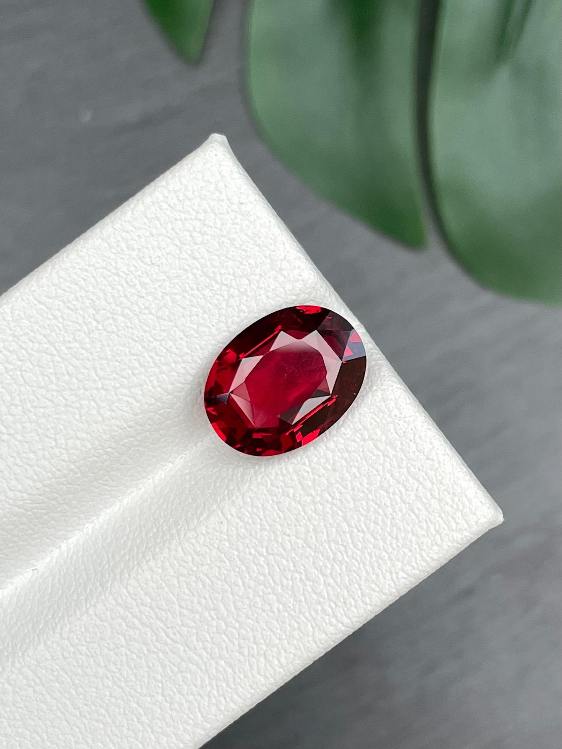 red red spinel, 3.77ct oval cut — view 6