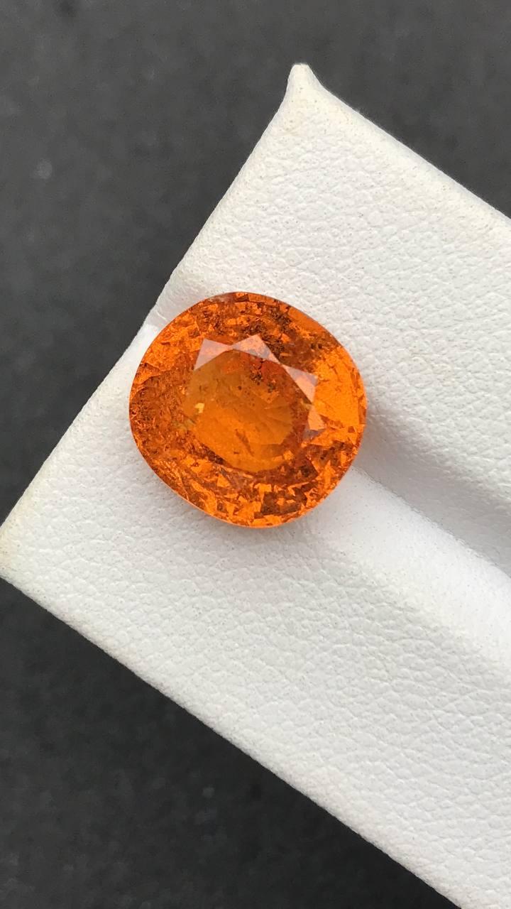 Fanta orange spessartite garnet, 10.48ct oval cut — view 5