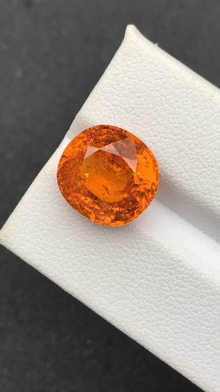 Fanta orange spessartite garnet, 10.48ct oval cut — view 6