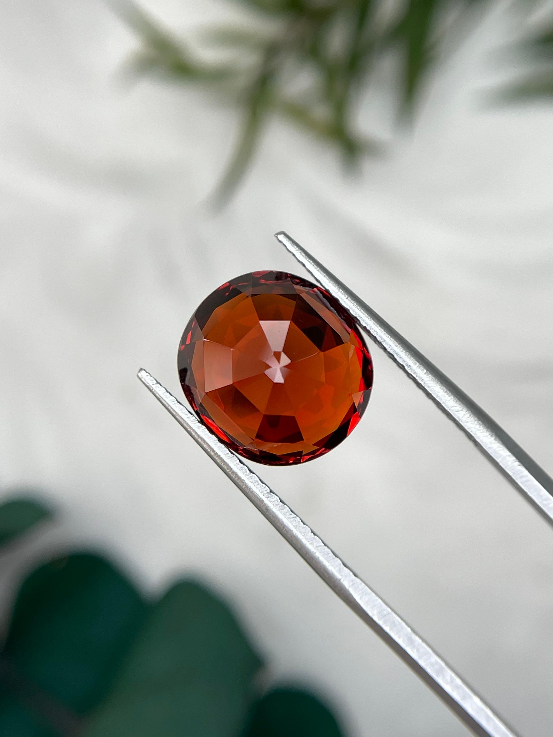 fire orange spessartite garnet, 15.03ct oval cut — view 7