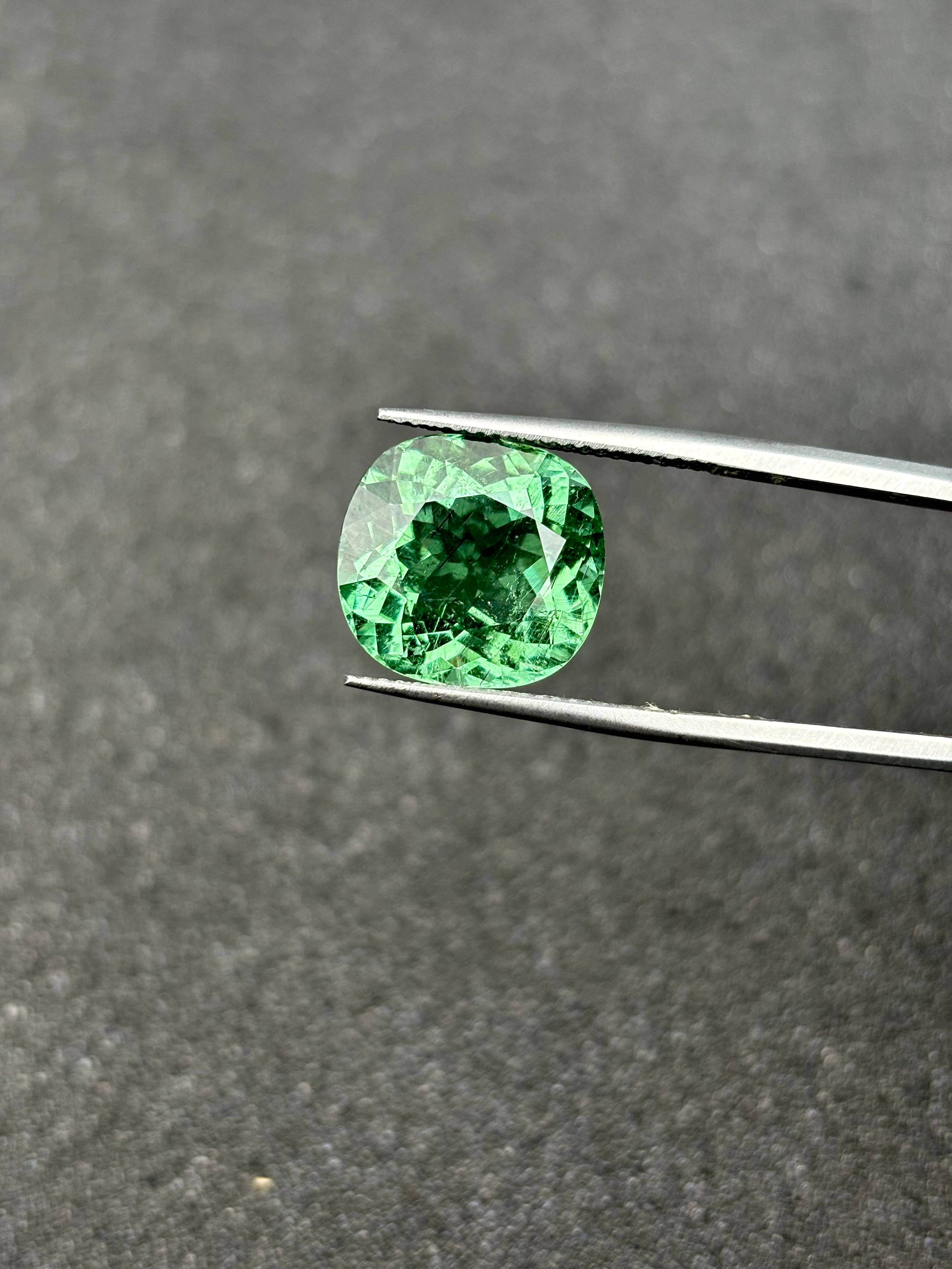 olive green green tourmaline, 10.21ct cushion cut — view 7